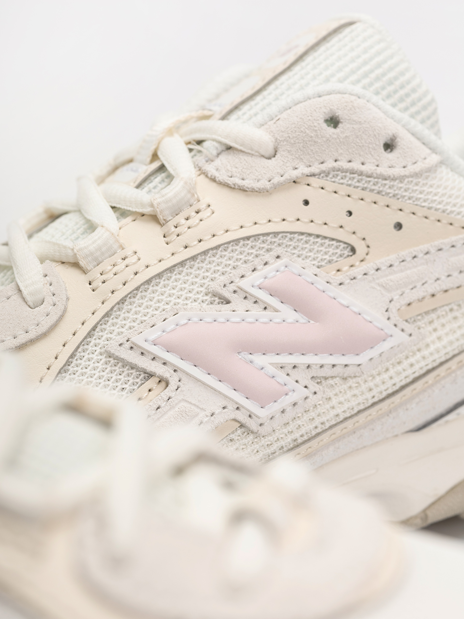 Cipők New Balance 204 (sea salt/stone pink)