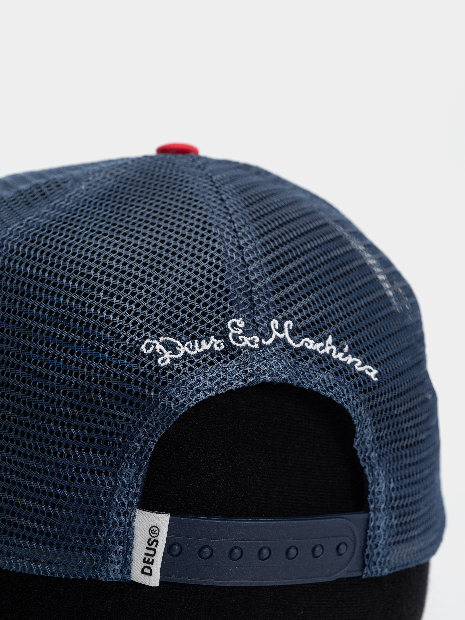 Baseball sapka Deus Ex Machina Pill (red navy)