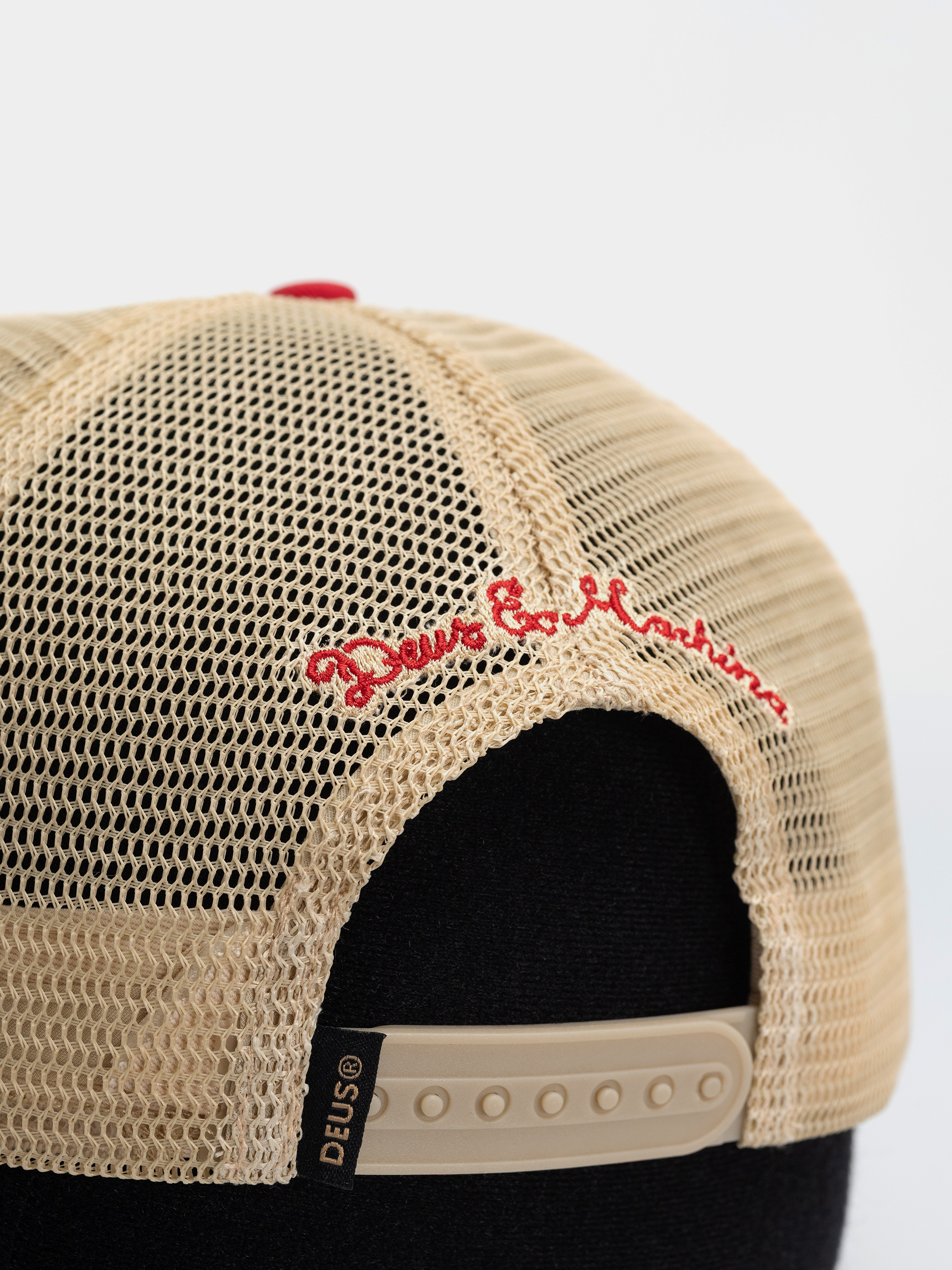 Baseball sapka Deus Ex Machina Malden (melon red)