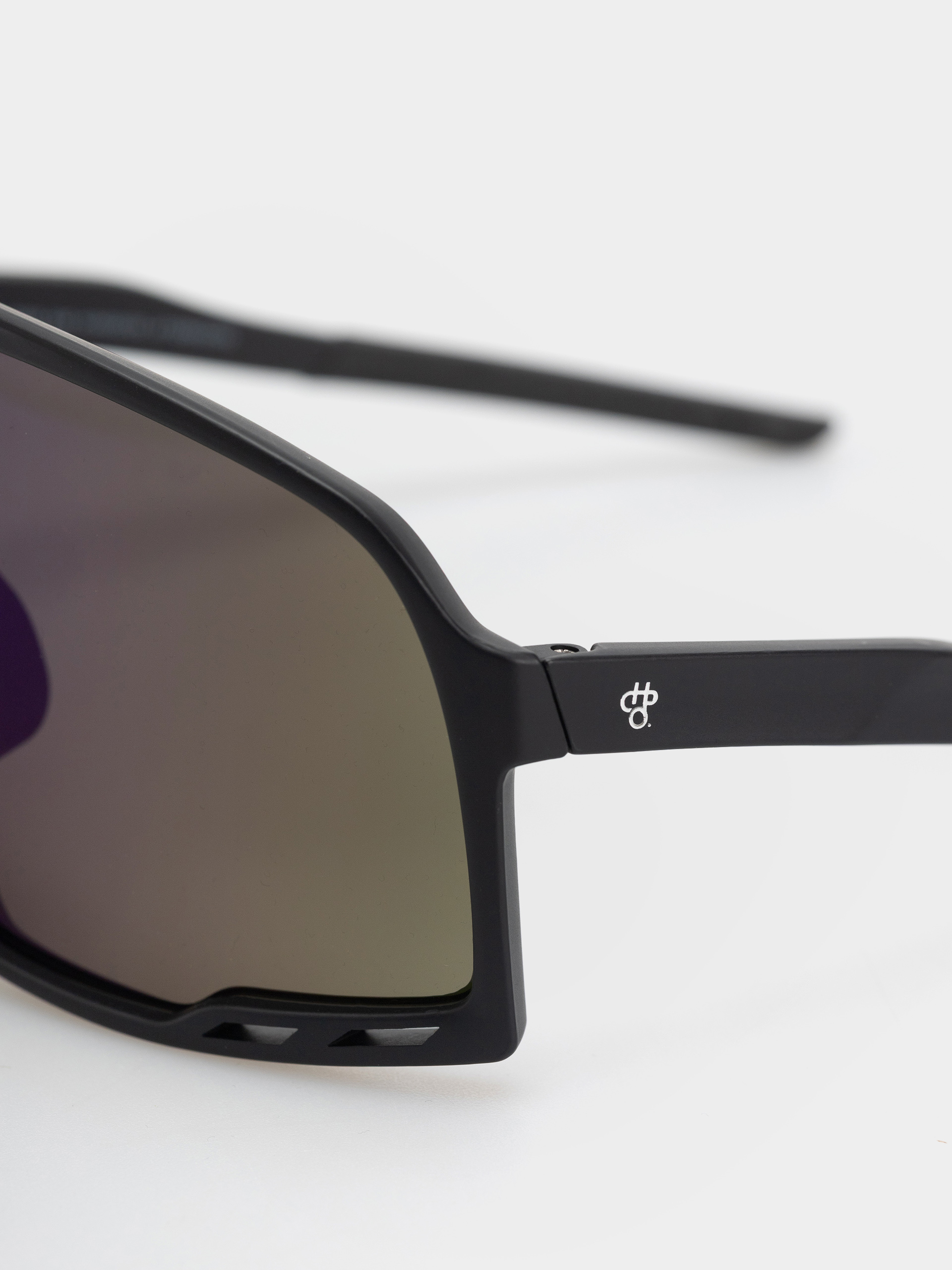 CHPO Henrik Napszemüvegek (matte black/purple mirror)