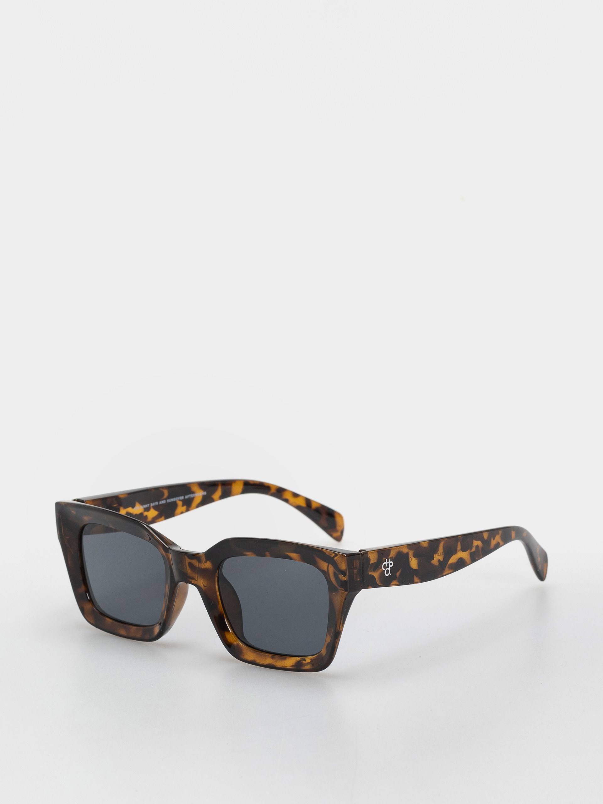 CHPO Anna Napszemu00fcvegek (leopard/black)