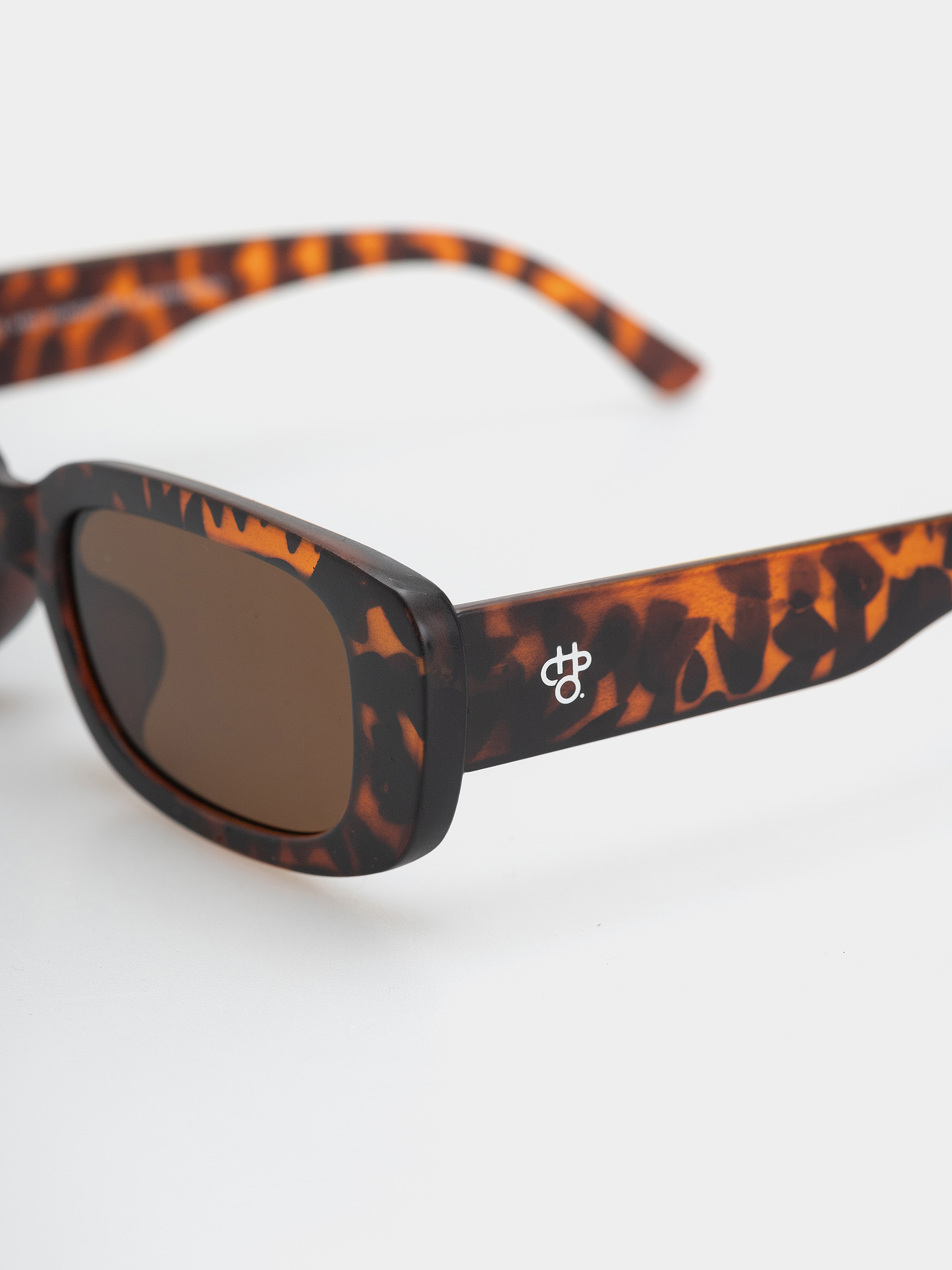 CHPO Nicole Napszemüvegek (matte turtle brown/brown)