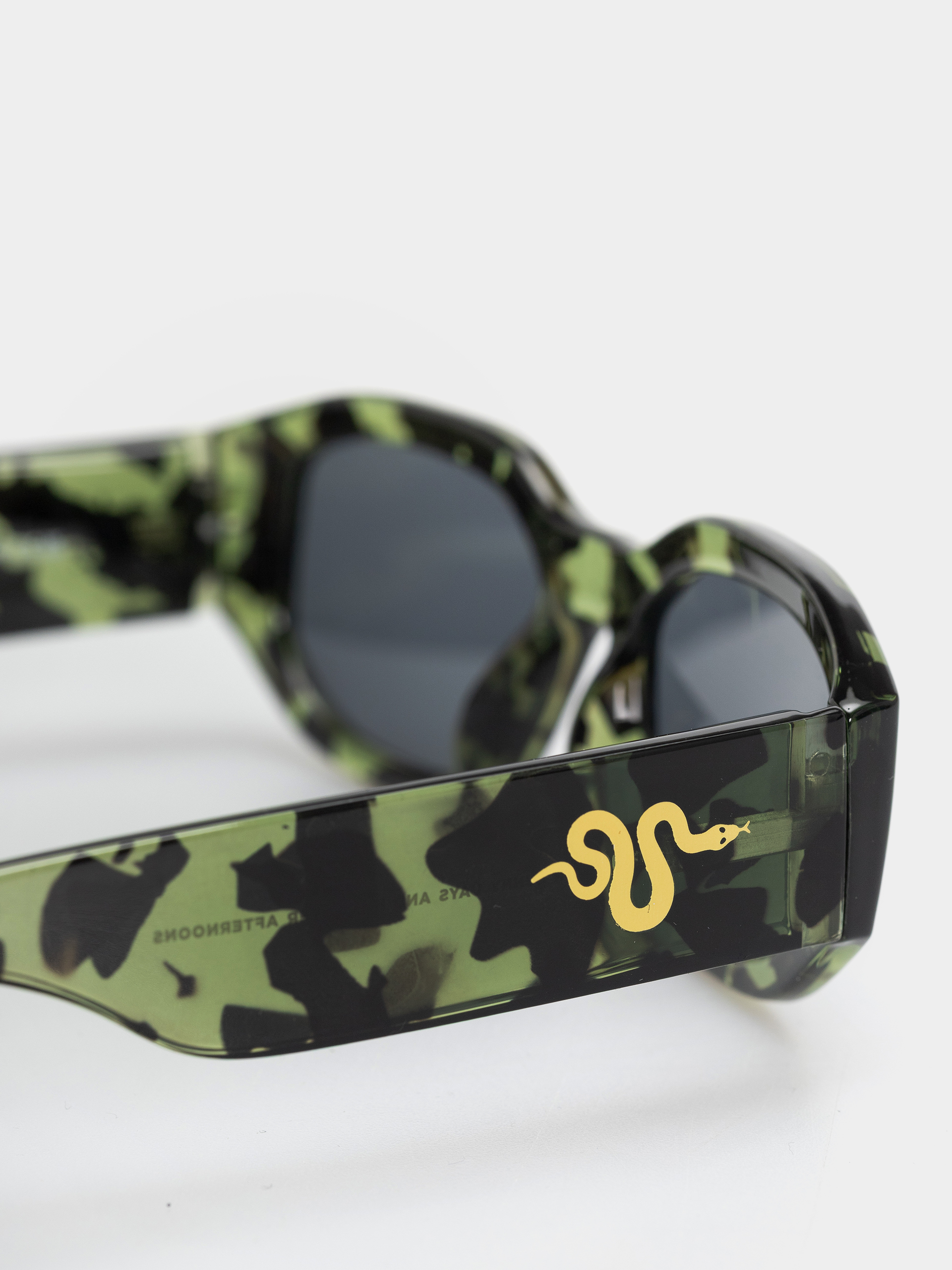 CHPO Brooklyn Napszemüvegek (green camo/black)