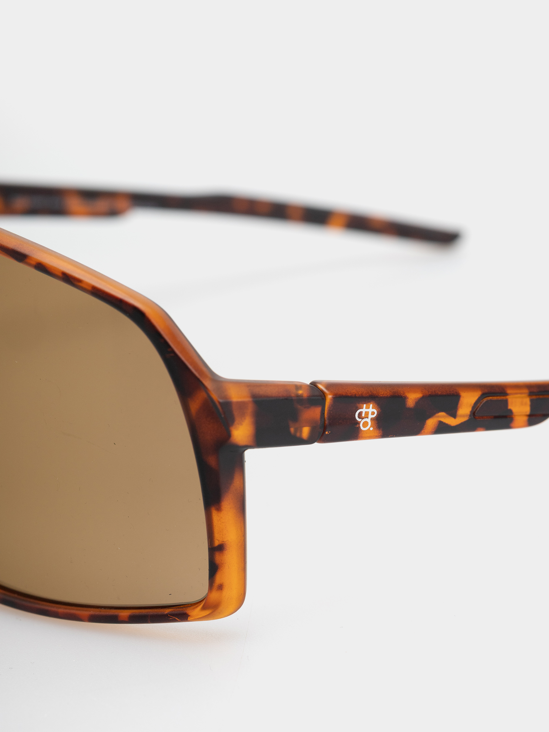 CHPO Erica Napszemüvegek (matte turtle brown/gold mirror)