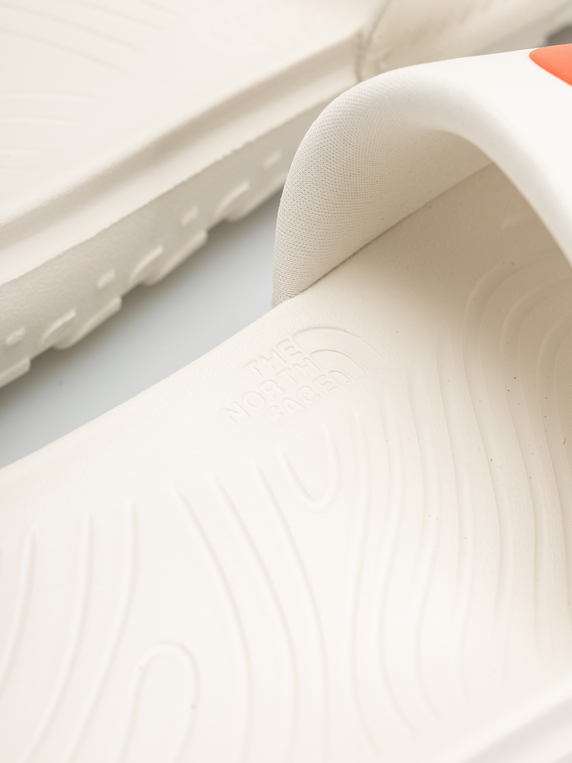 The North Face Never Stop Cush Flip-flop papucsok (white dune/lava)