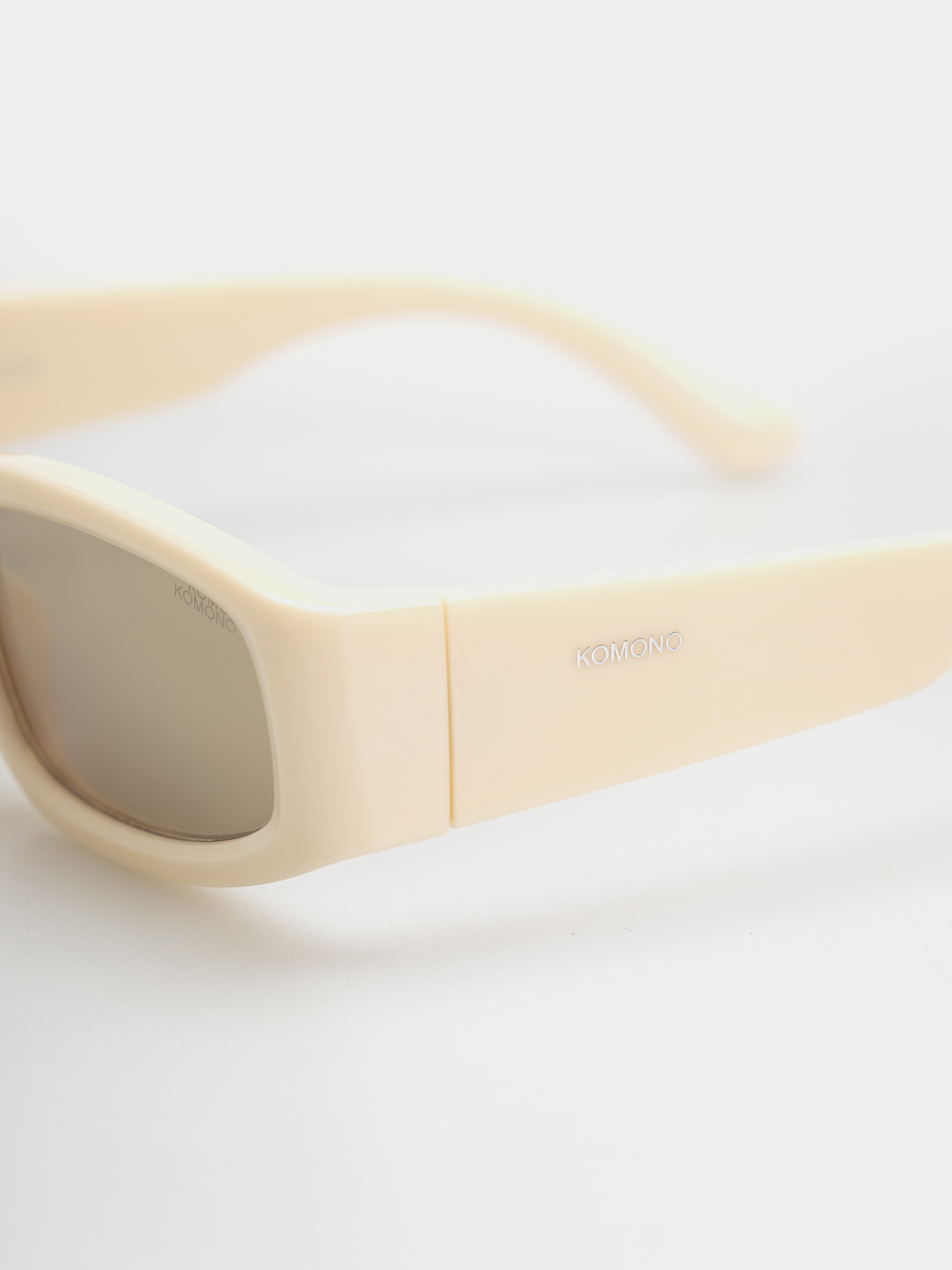 Komono Rylan Napszemüvegek (porcelain fire)