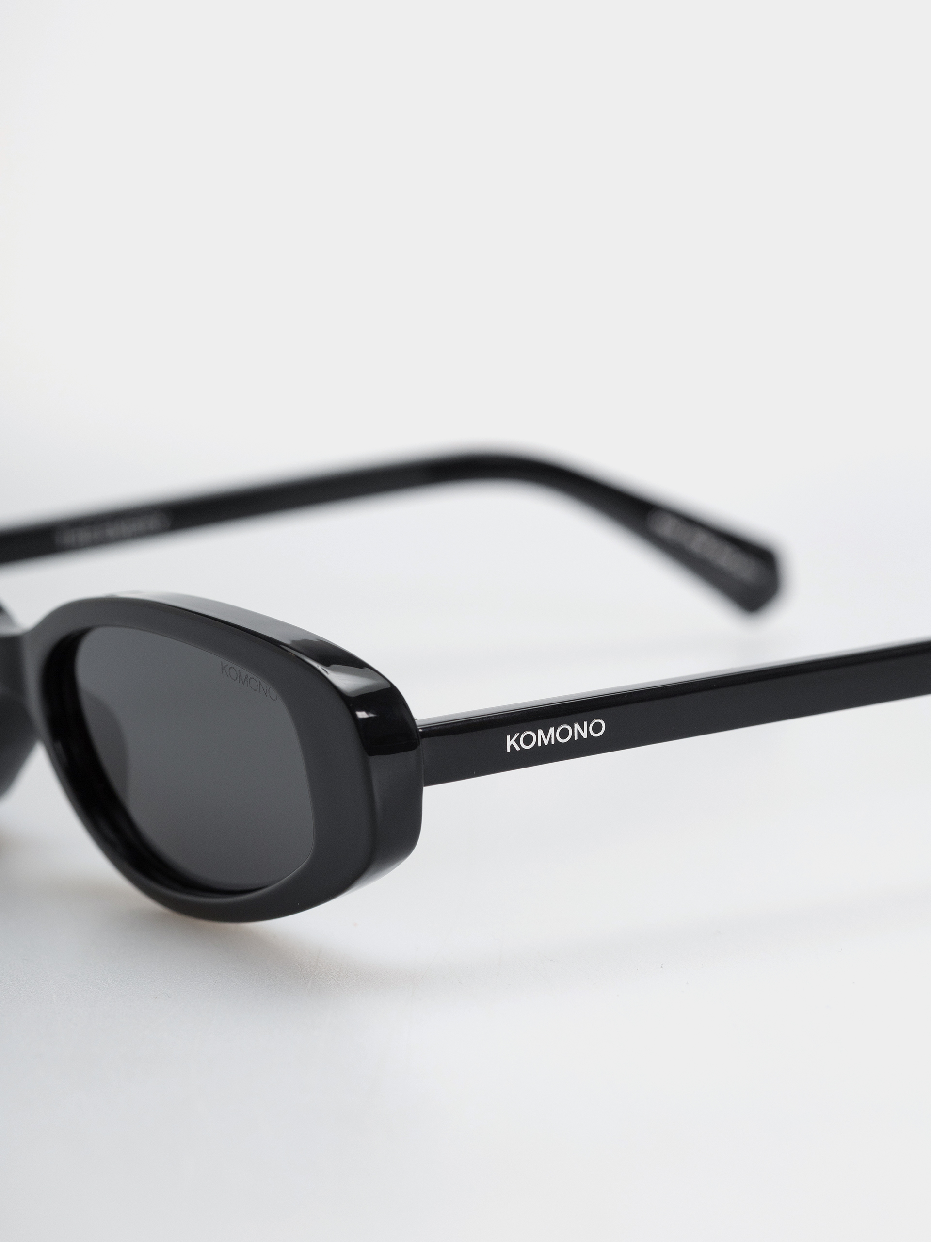 Komono Emery Napszemüvegek (black)