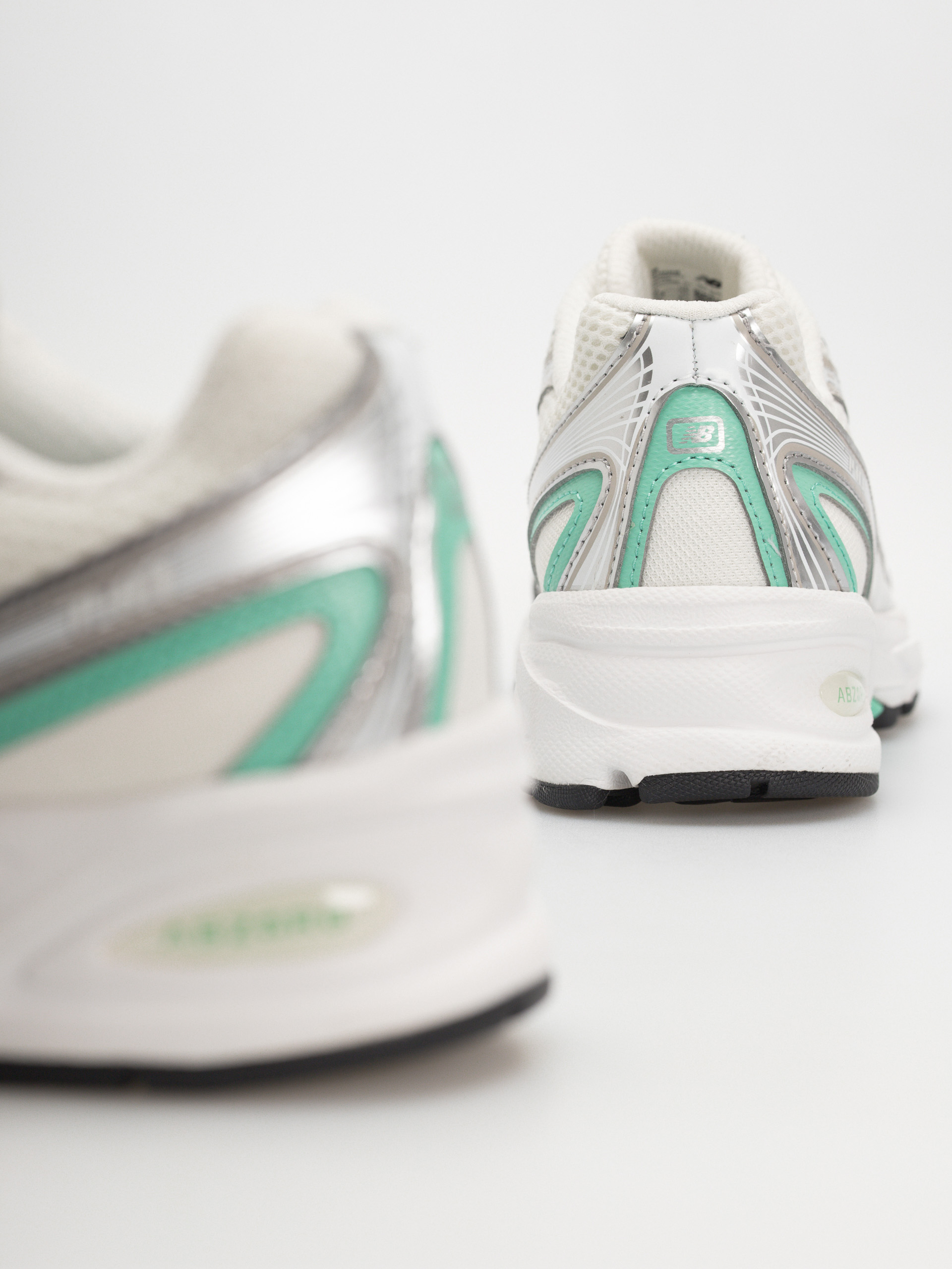 New Balance 740 JR Cipők (silver metallic/deep end)