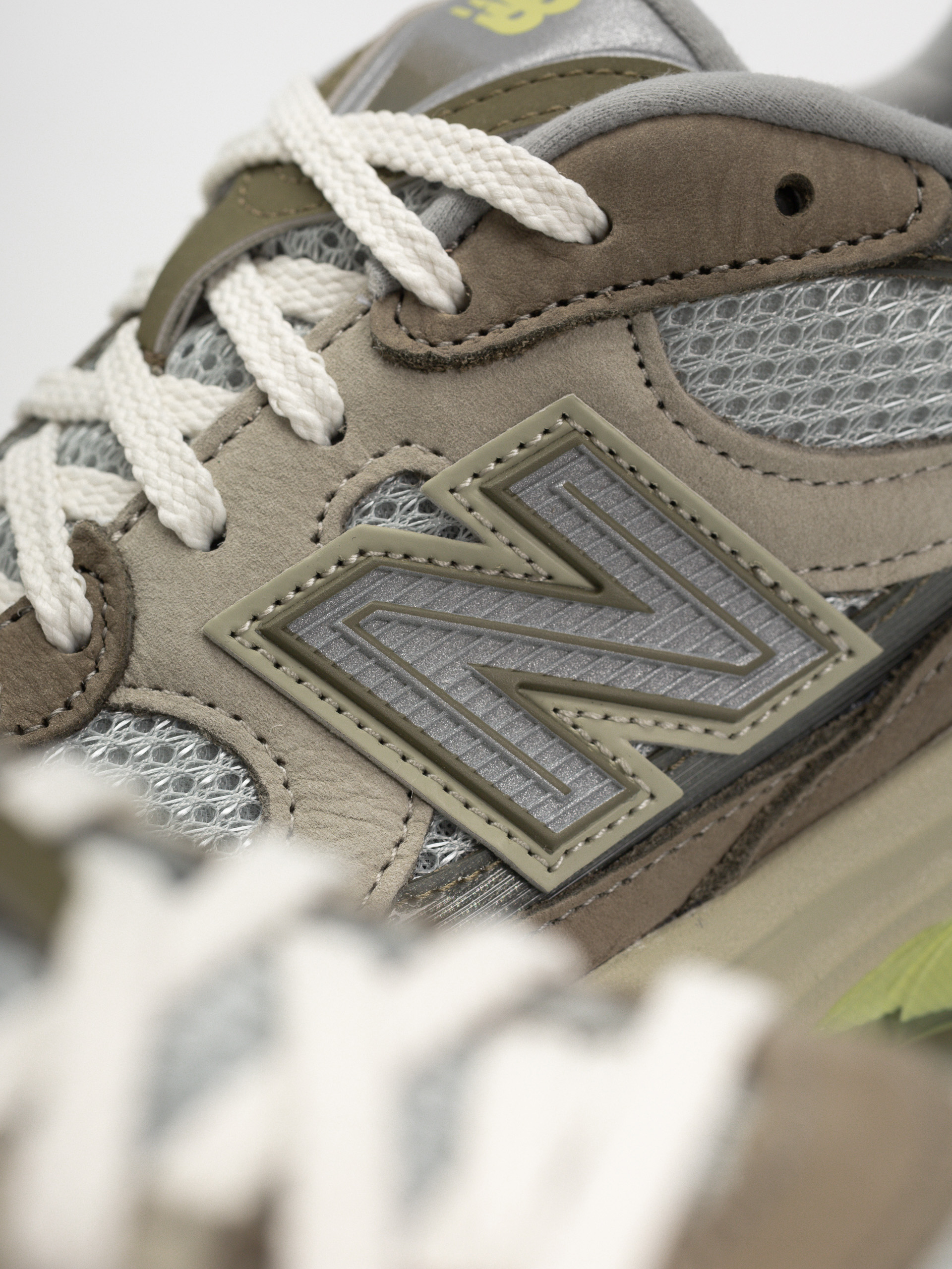 Cipők New Balance 2010 (covert green/dry lime/lone star grey)