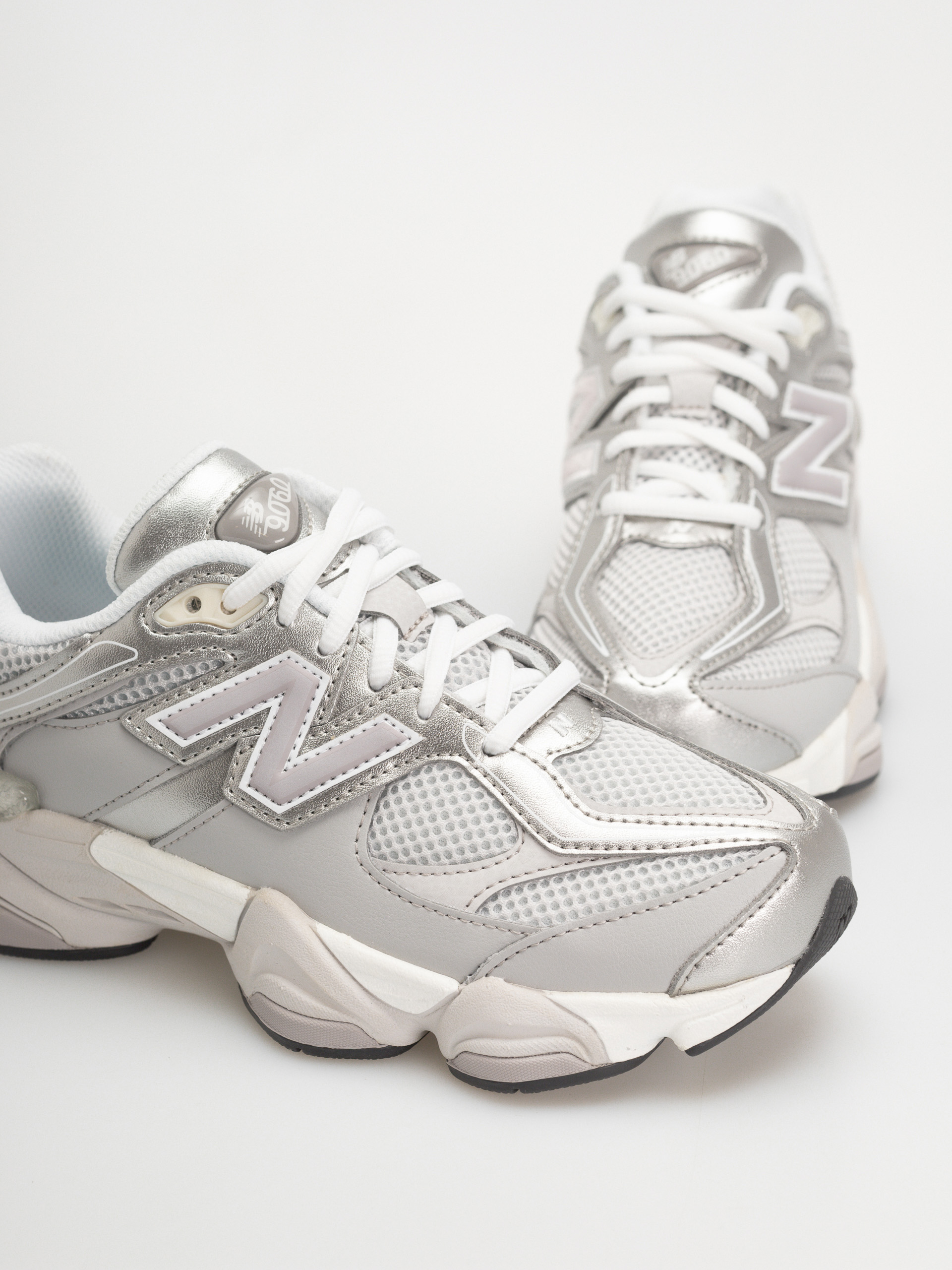 Cipők New Balance 9060 JR (raincloud/truffle salt)