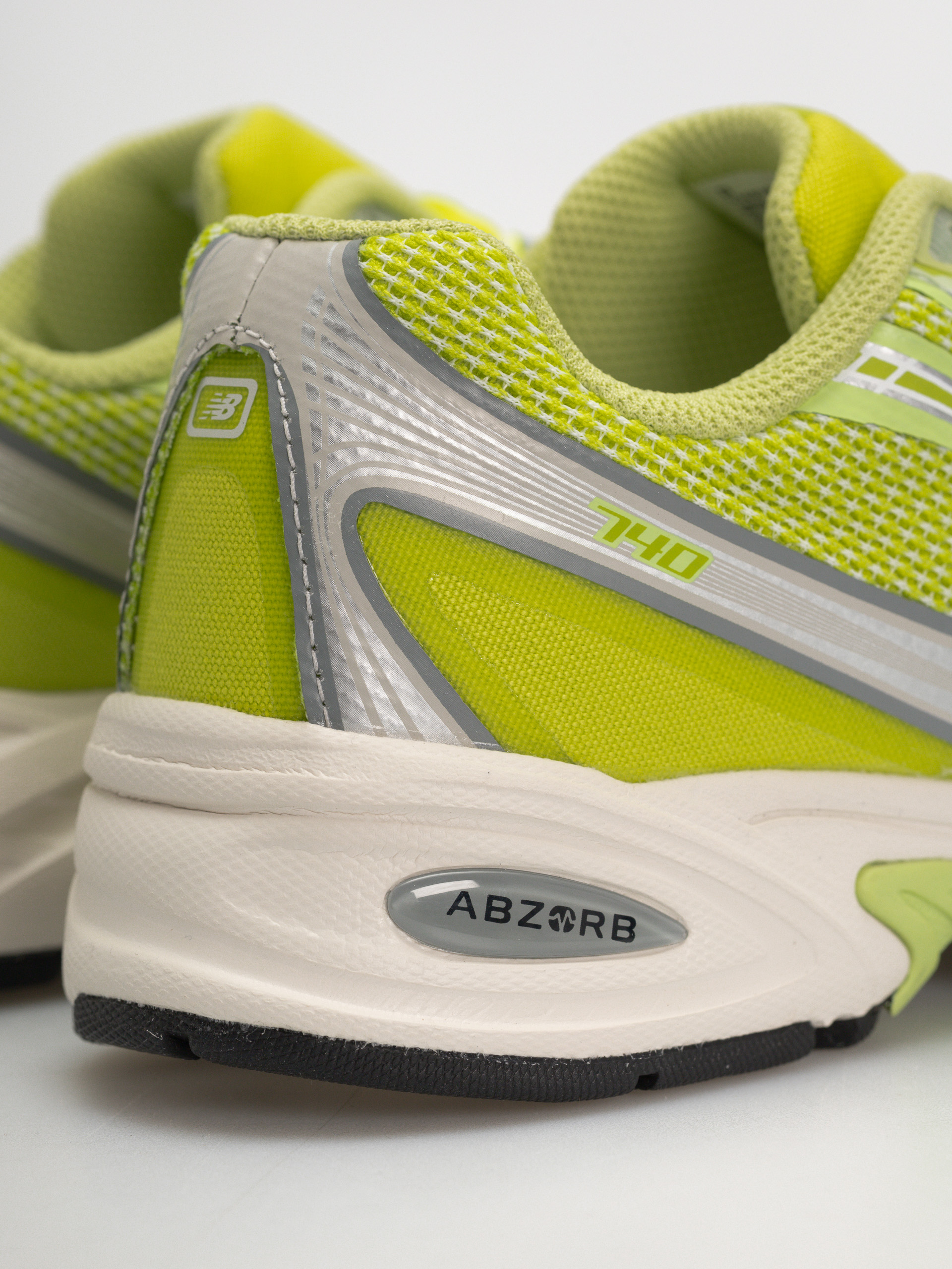 Cipők New Balance 740 (timberwolf/afterglow)