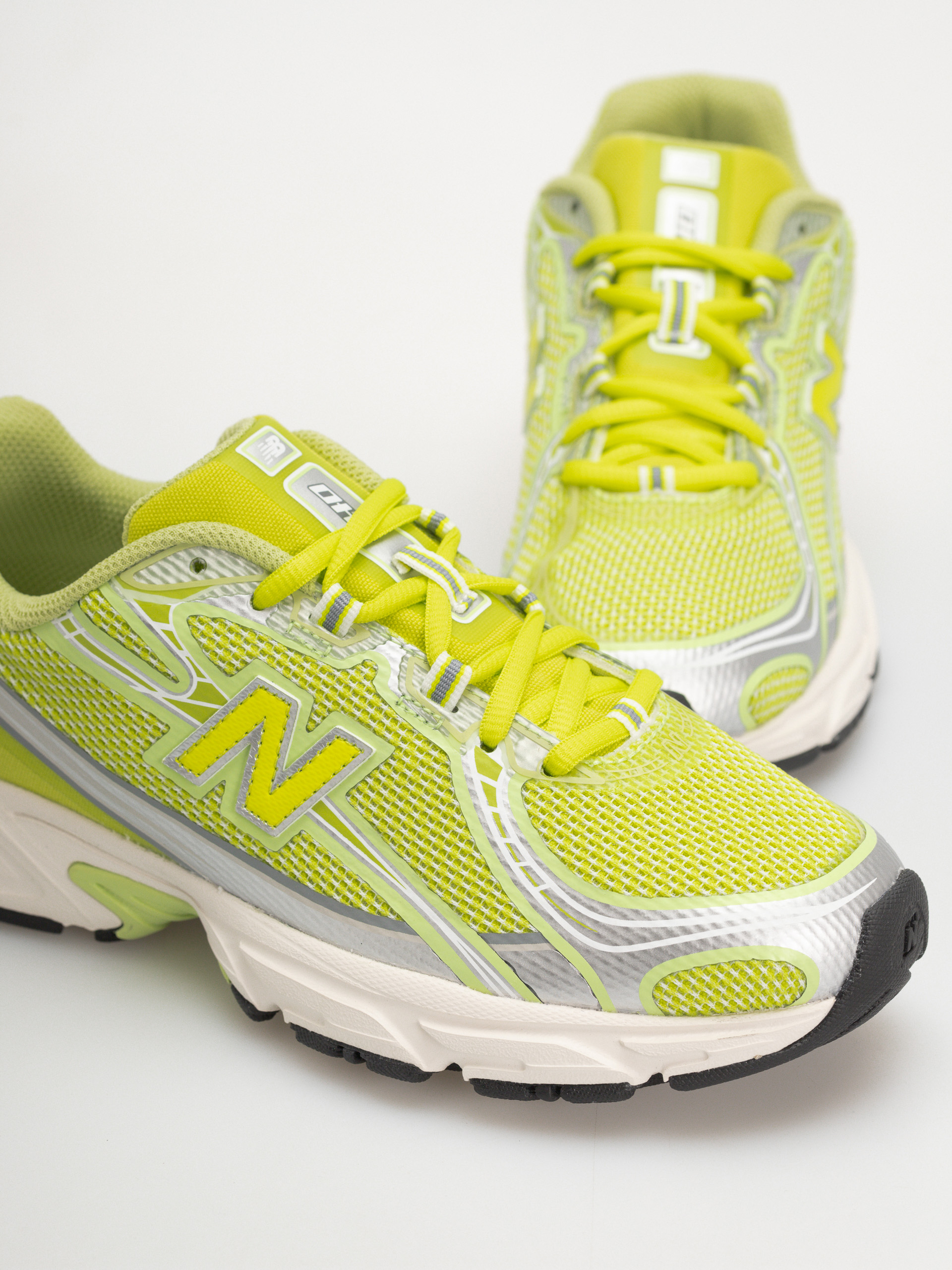 Cipők New Balance 740 (timberwolf/afterglow)