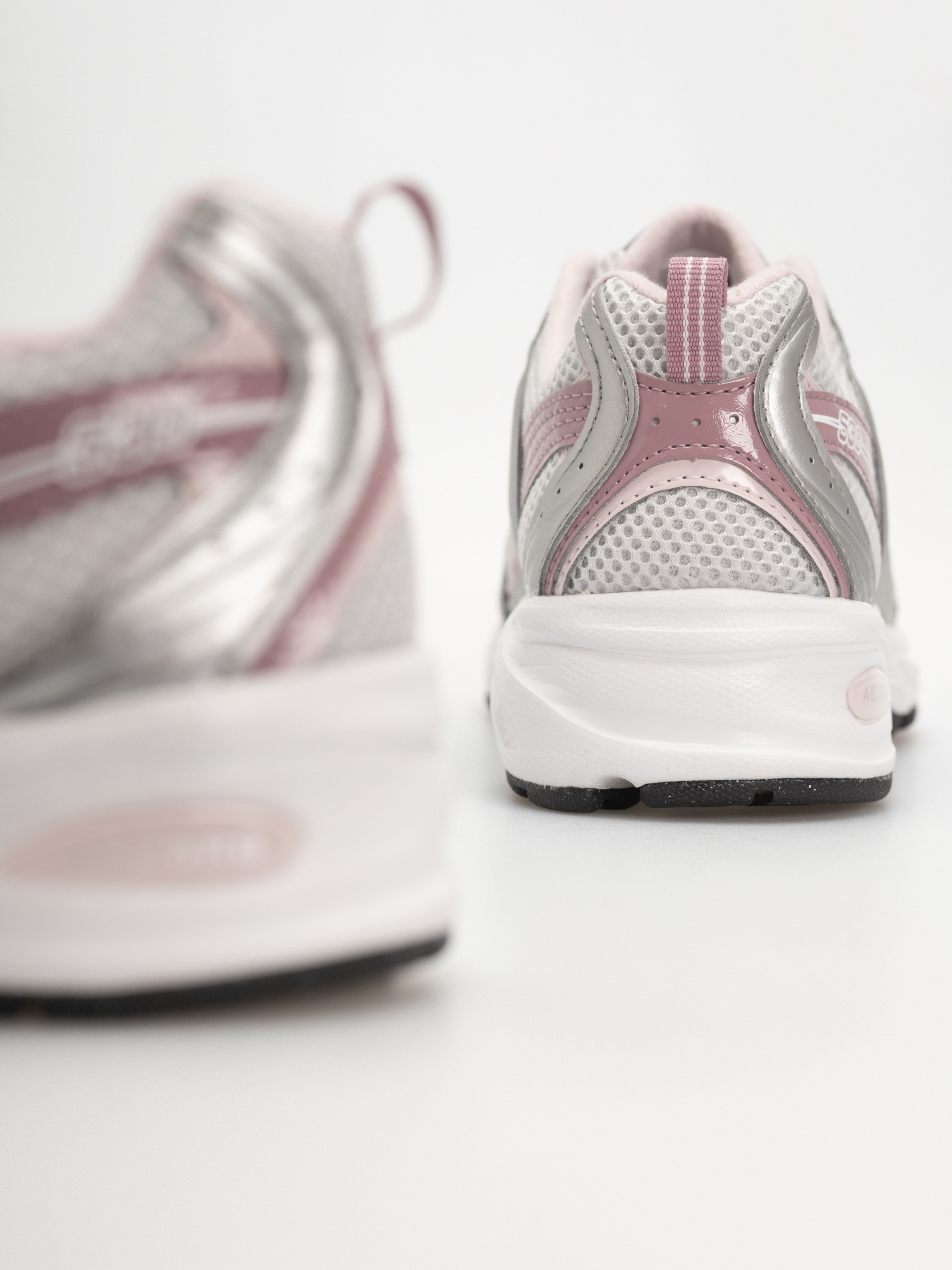 Cipők New Balance 530 (silver metallic/rosewood)