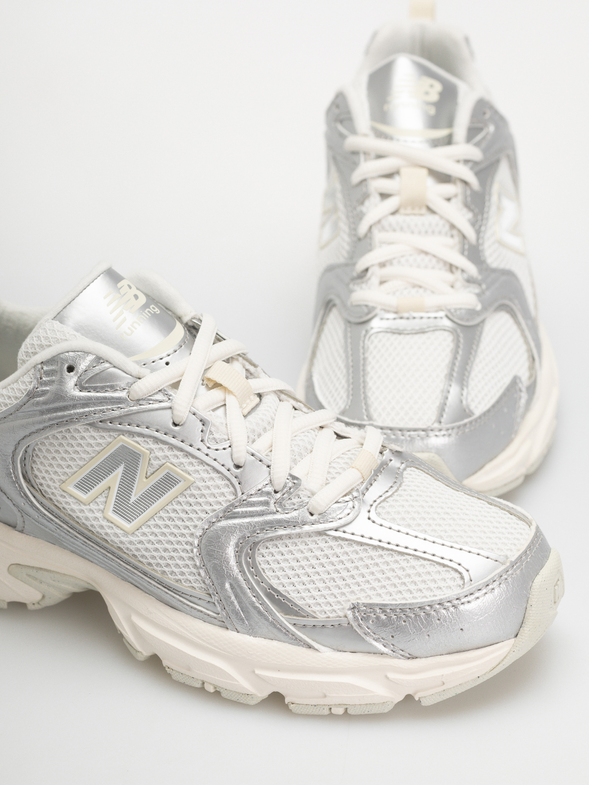 Cipők New Balance 530 (silver metallic/reflection)