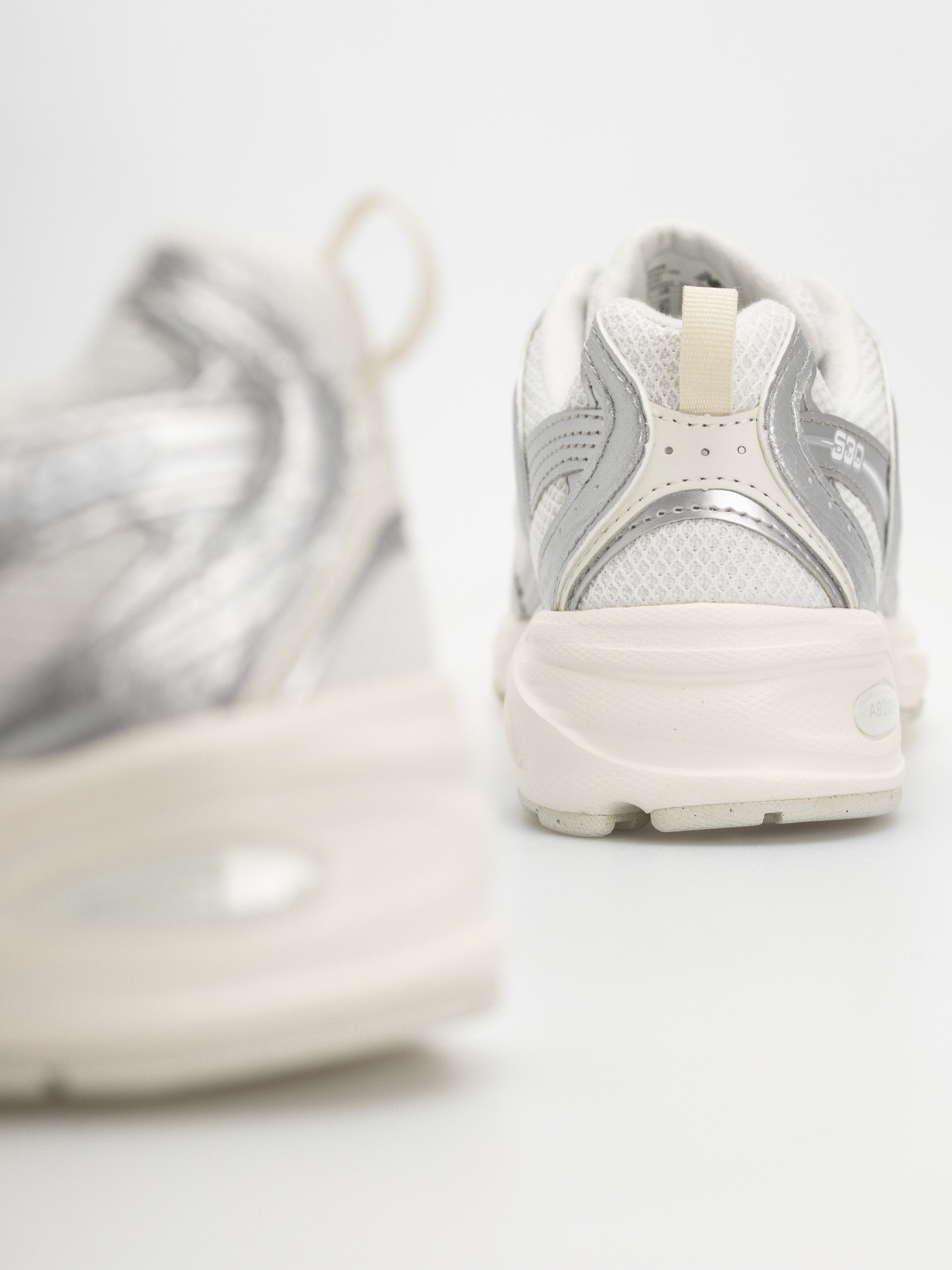 Cipők New Balance 530 (silver metallic/reflection)