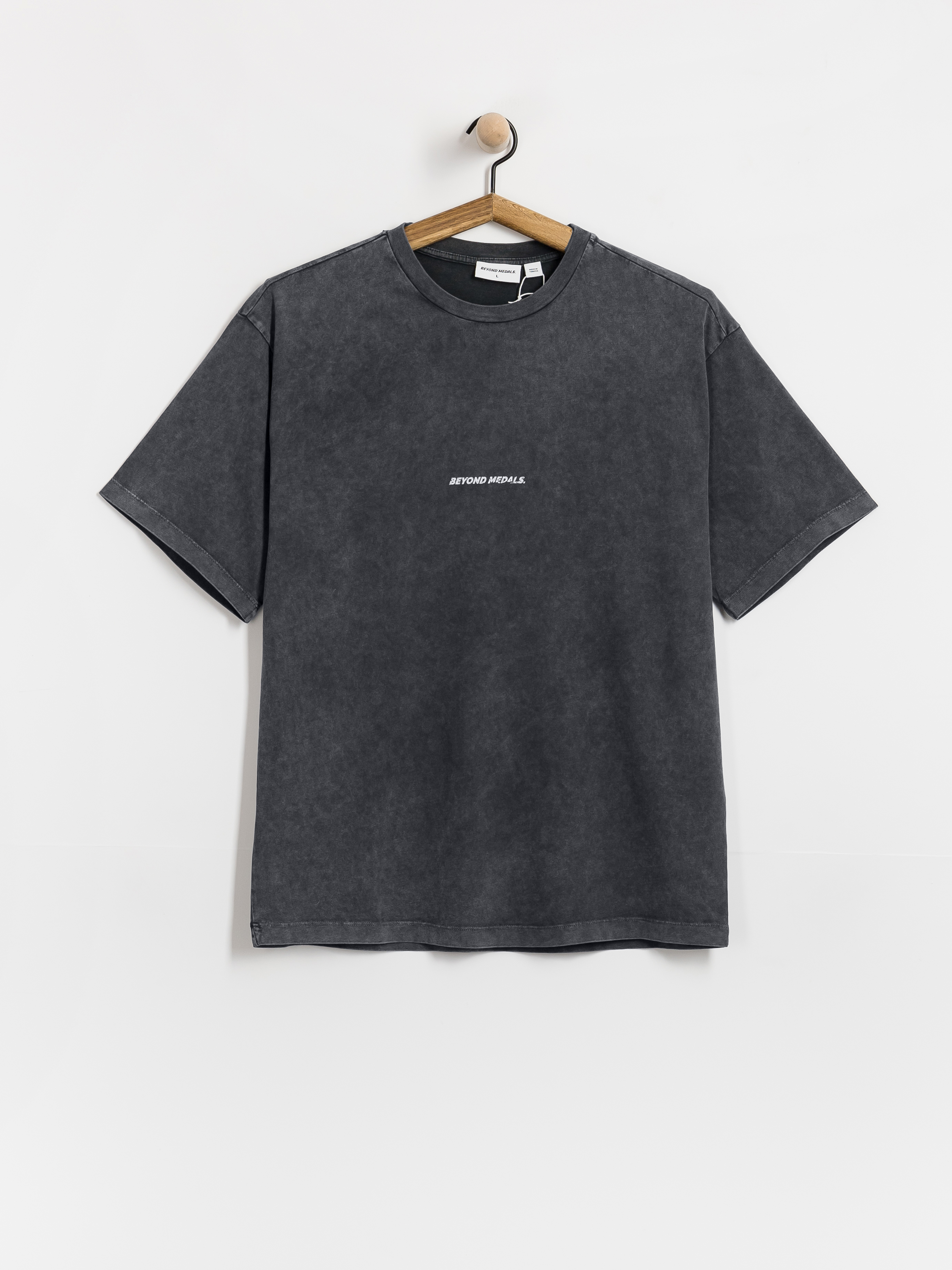 Póló Beyond Medals Distressed Logo (black)