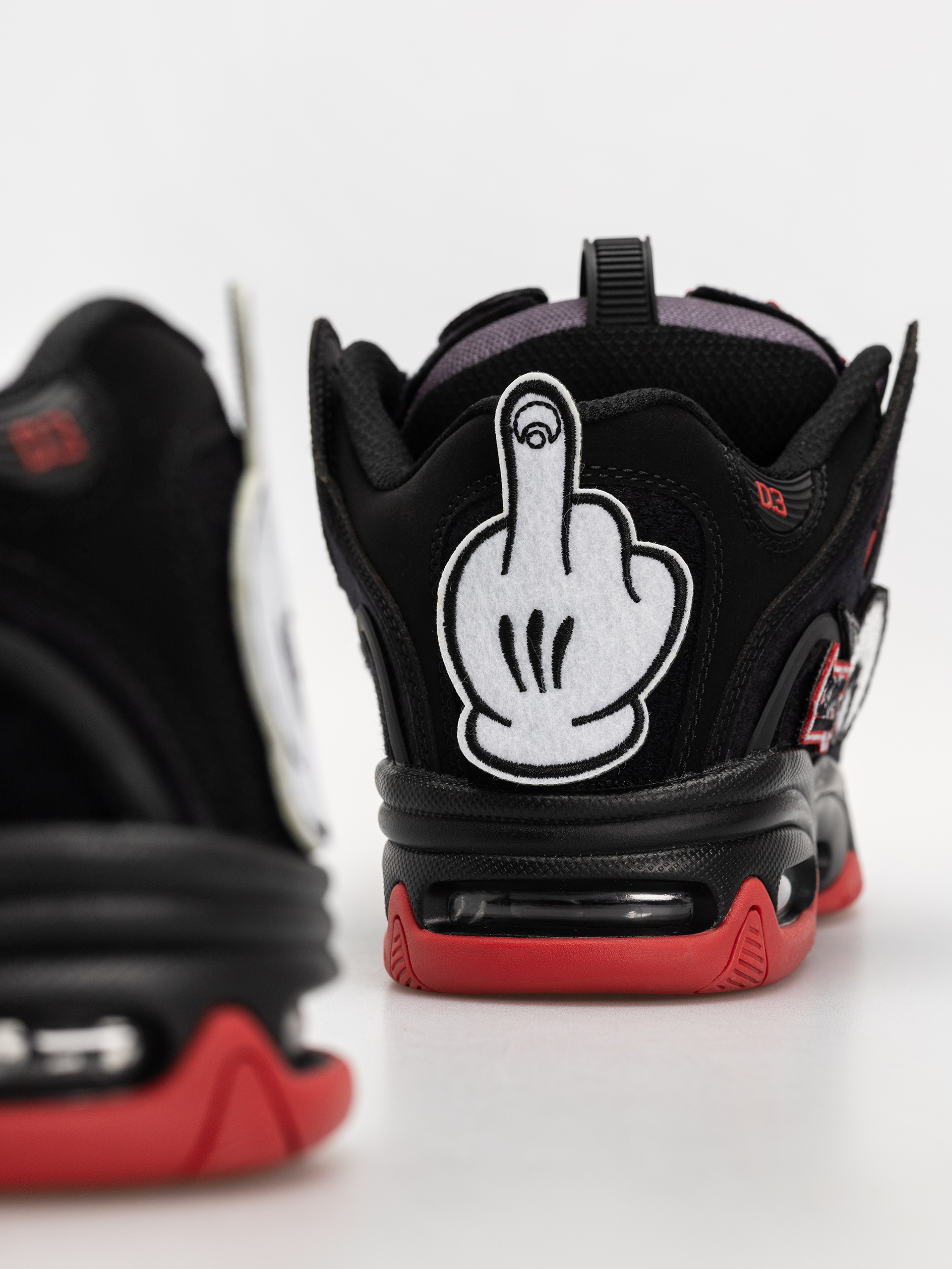 Cipők Osiris D3 2001 (black/red/velcro)