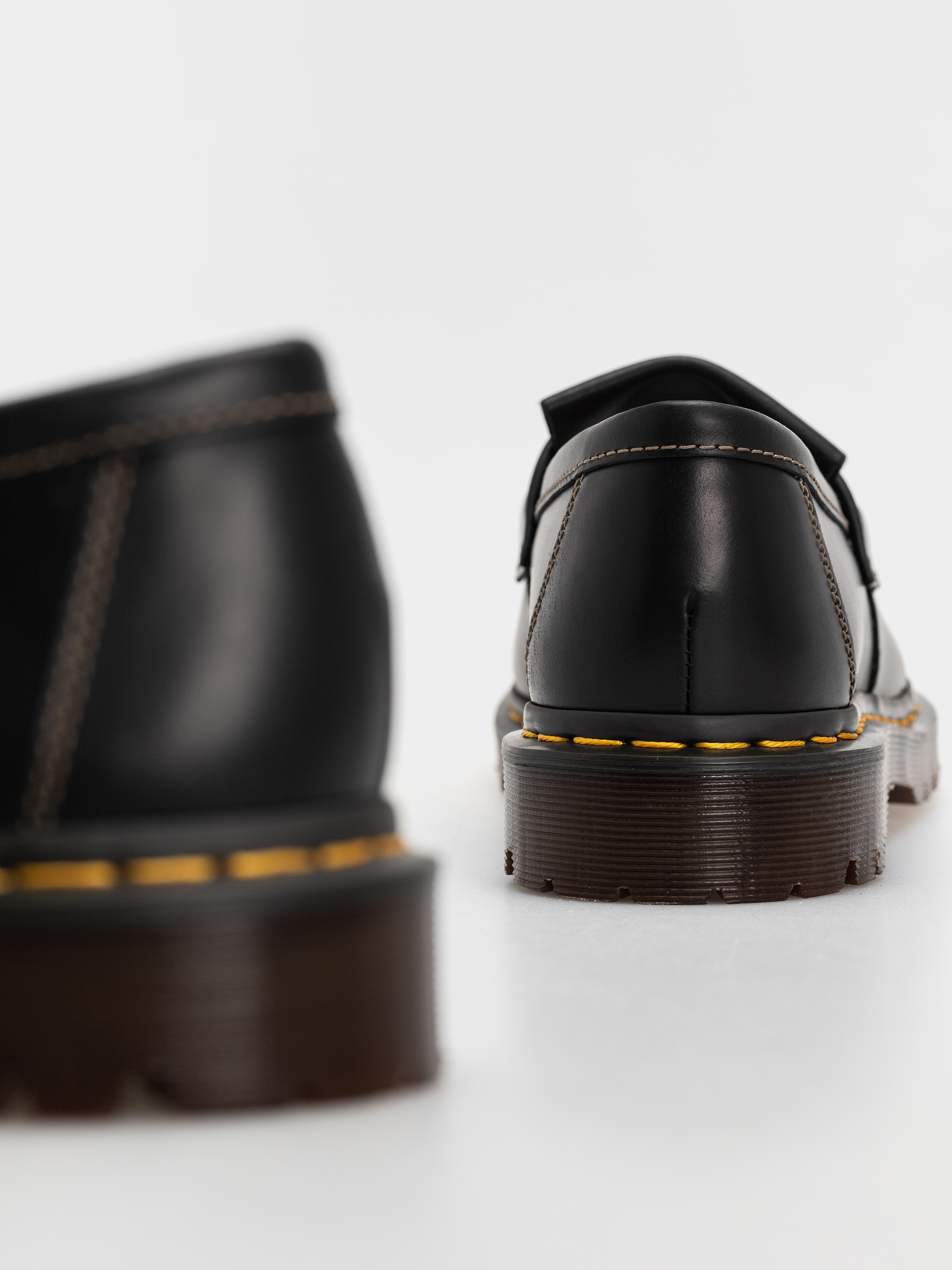 Dr. Martens Adrian Ben Tassel Loafer Cipők (black orleans)