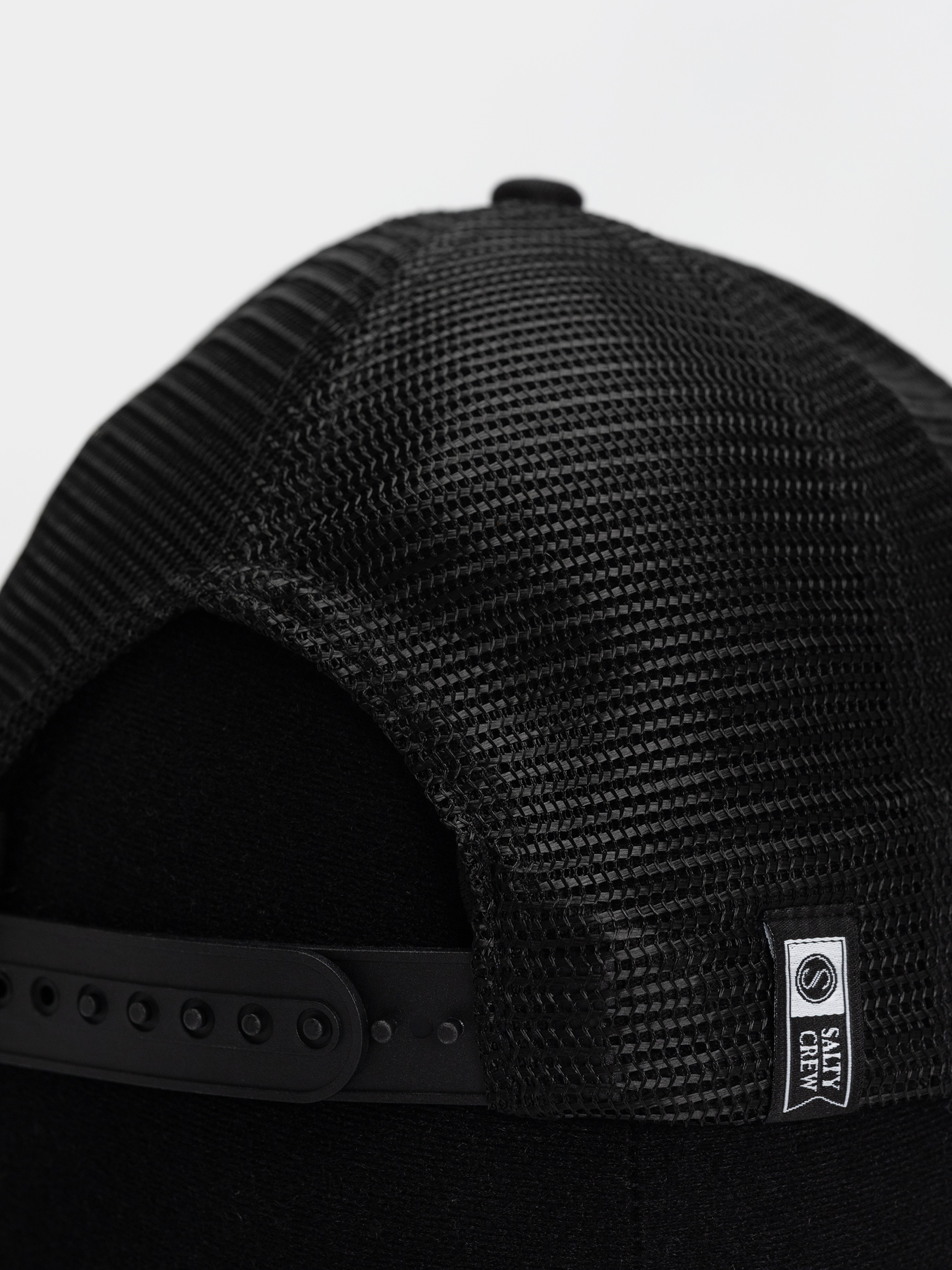 Baseball sapka Salty Crew Mahi Surface Trucker (black)