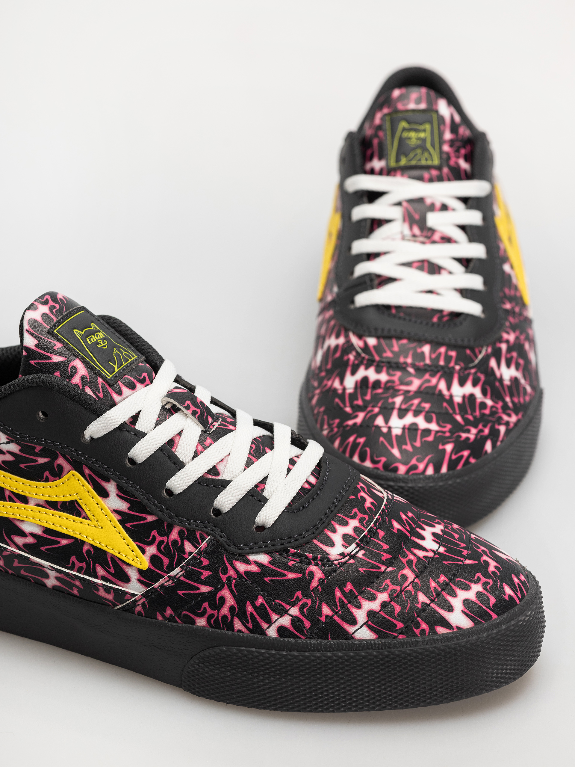 Cipők Lakai Cambridge Lakai X Rip'N'Dip (pink flame)