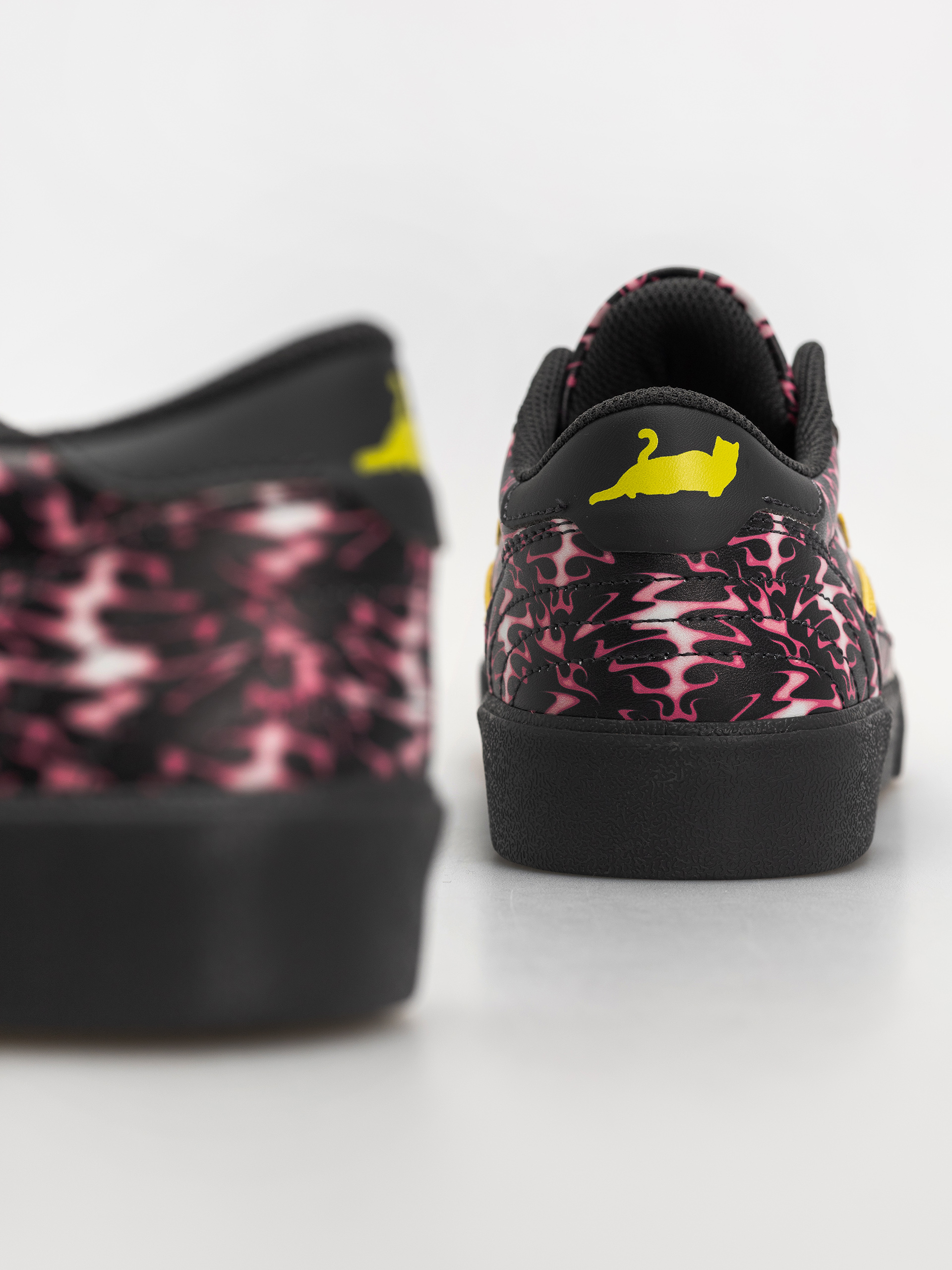 Cipők Lakai Cambridge Lakai X Rip'N'Dip (pink flame)