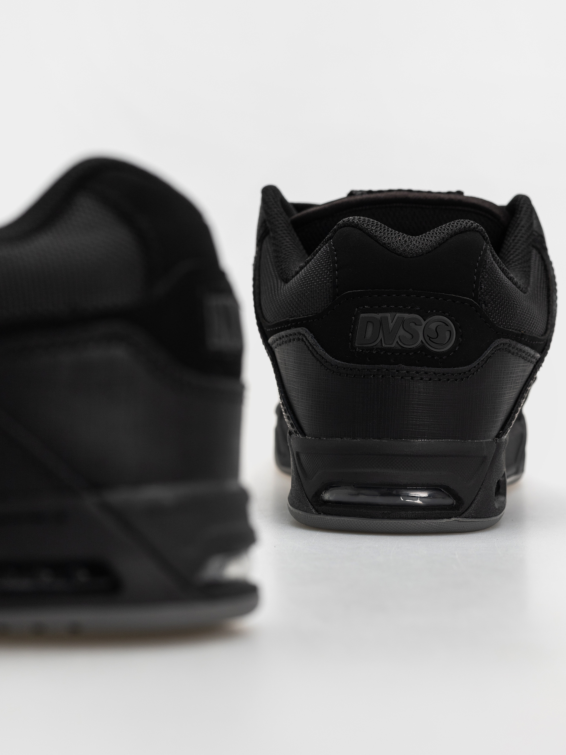 DVS Enduro Heir Cipők (black black leather)