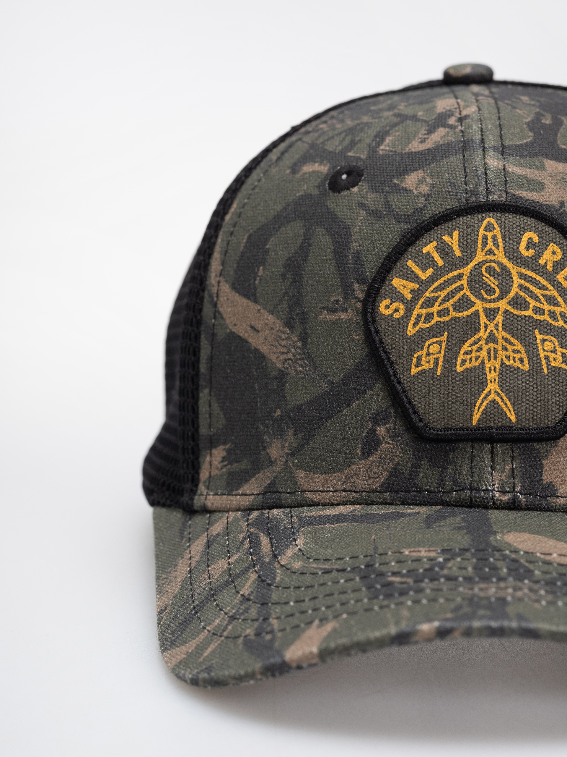 Baseball sapka Salty Crew Flyer Ops Trucker (camo)