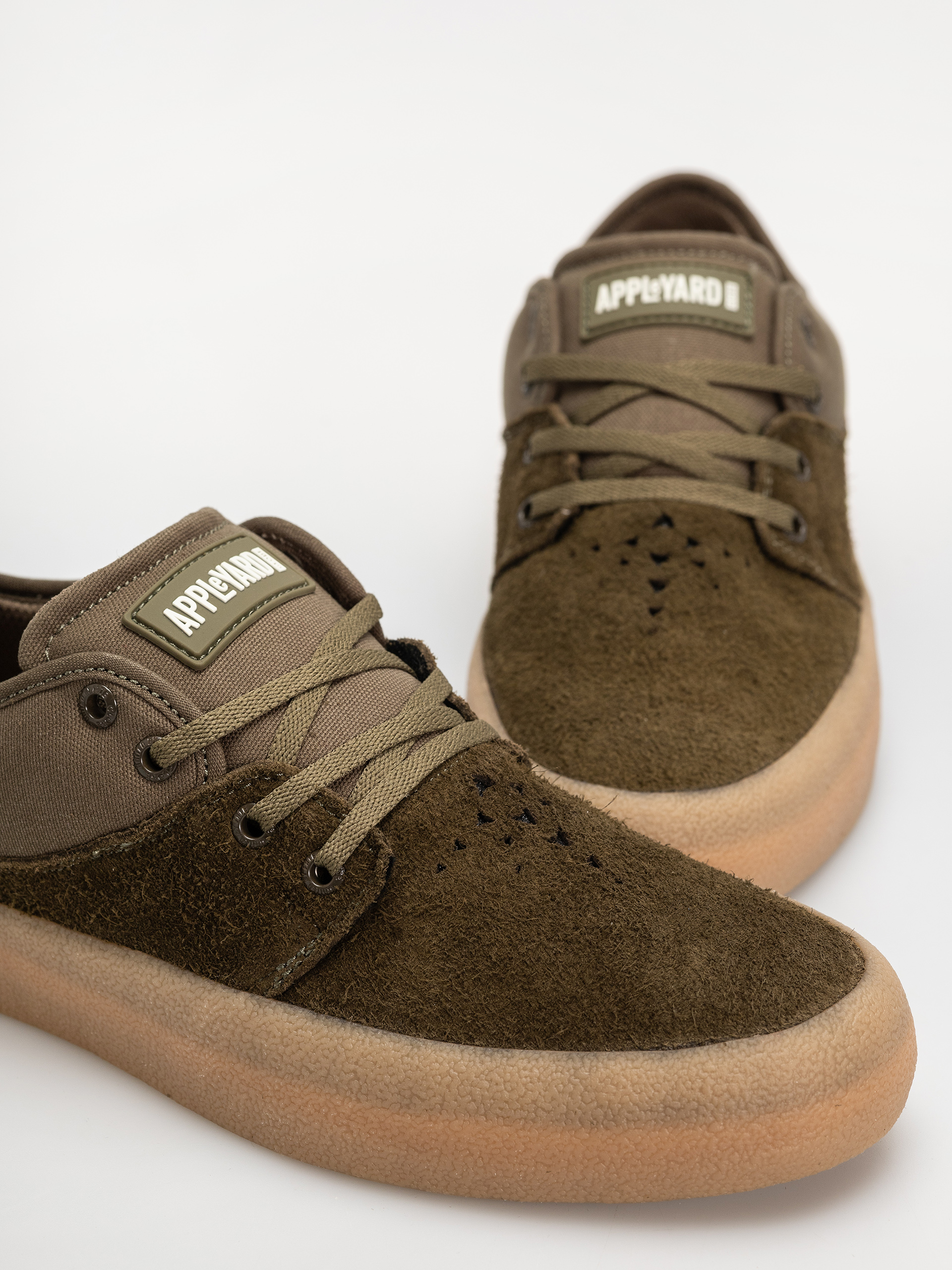 Cipők Globe Mahalo (military olive/crepe)