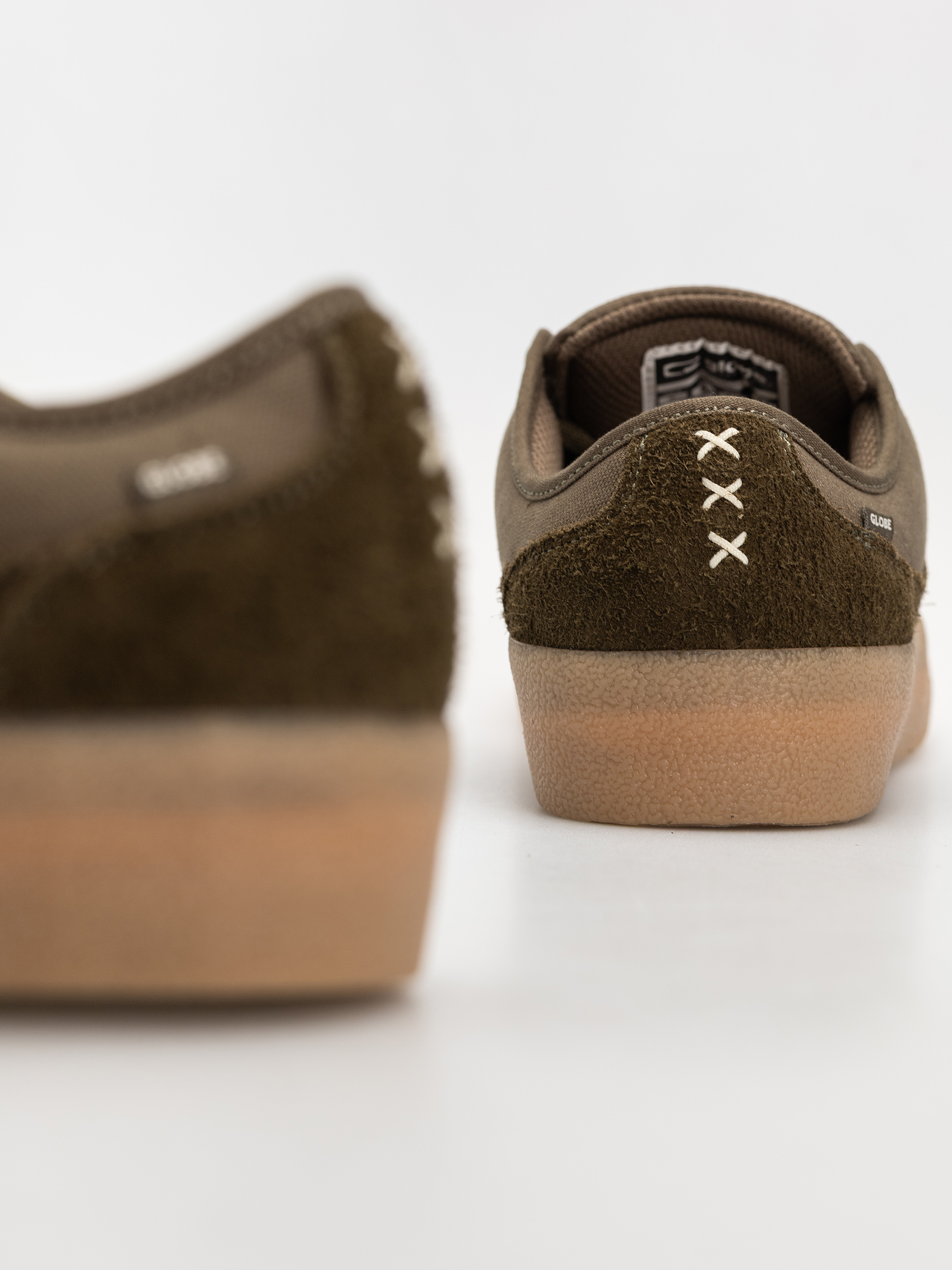 Cipők Globe Mahalo (military olive/crepe)