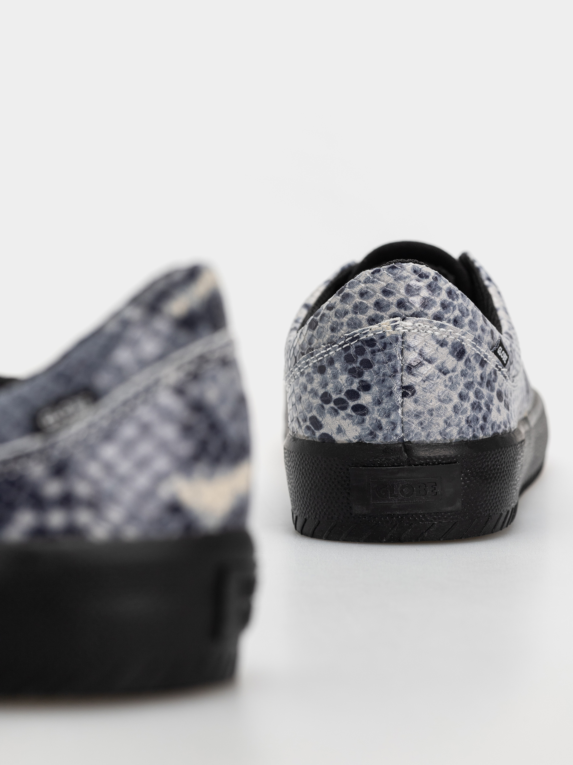 Cipők Globe Melbek (wasted talent black/snake)