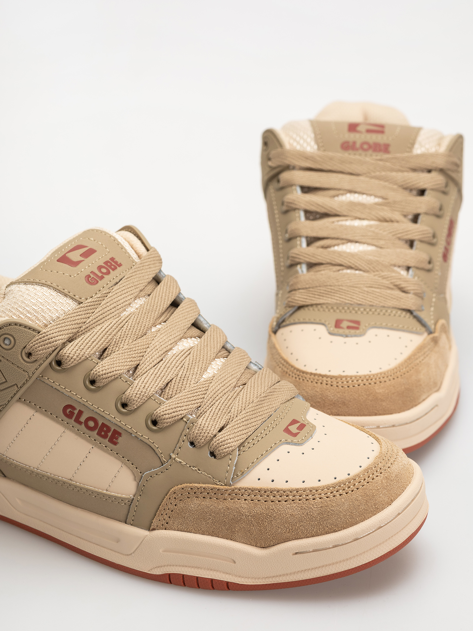 Cipők Globe Tilt (sand/red)