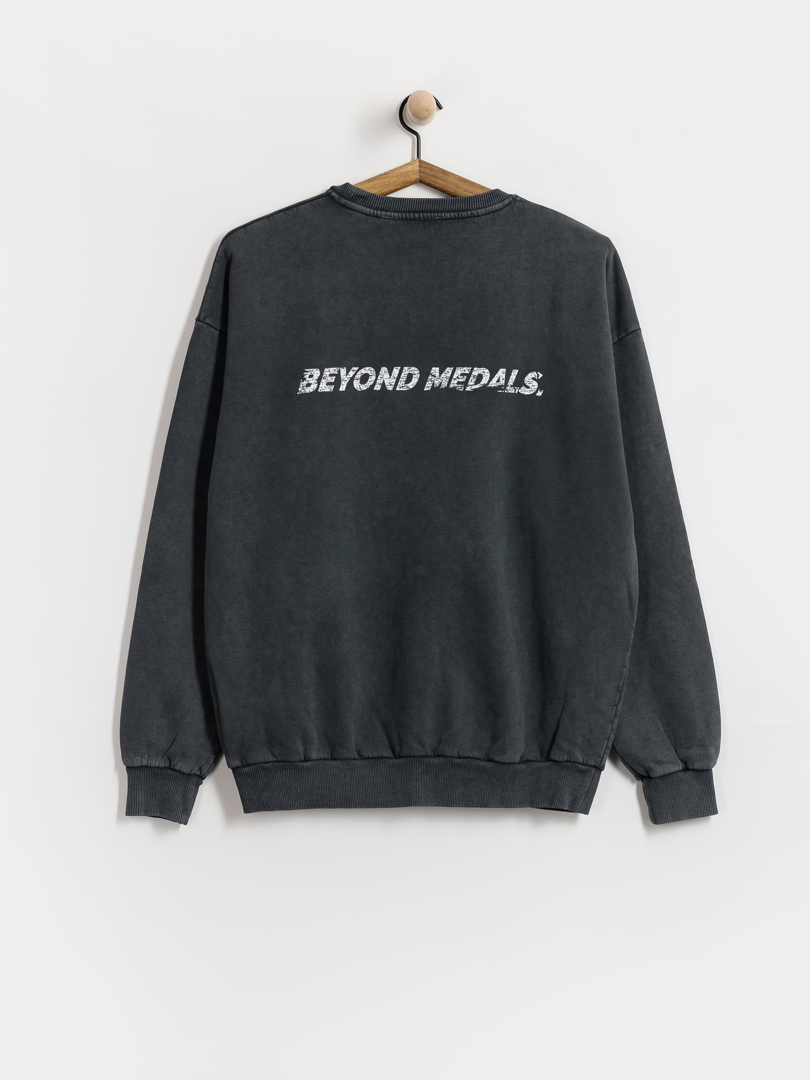Pulóver Beyond Medals Distressed Logo (black)