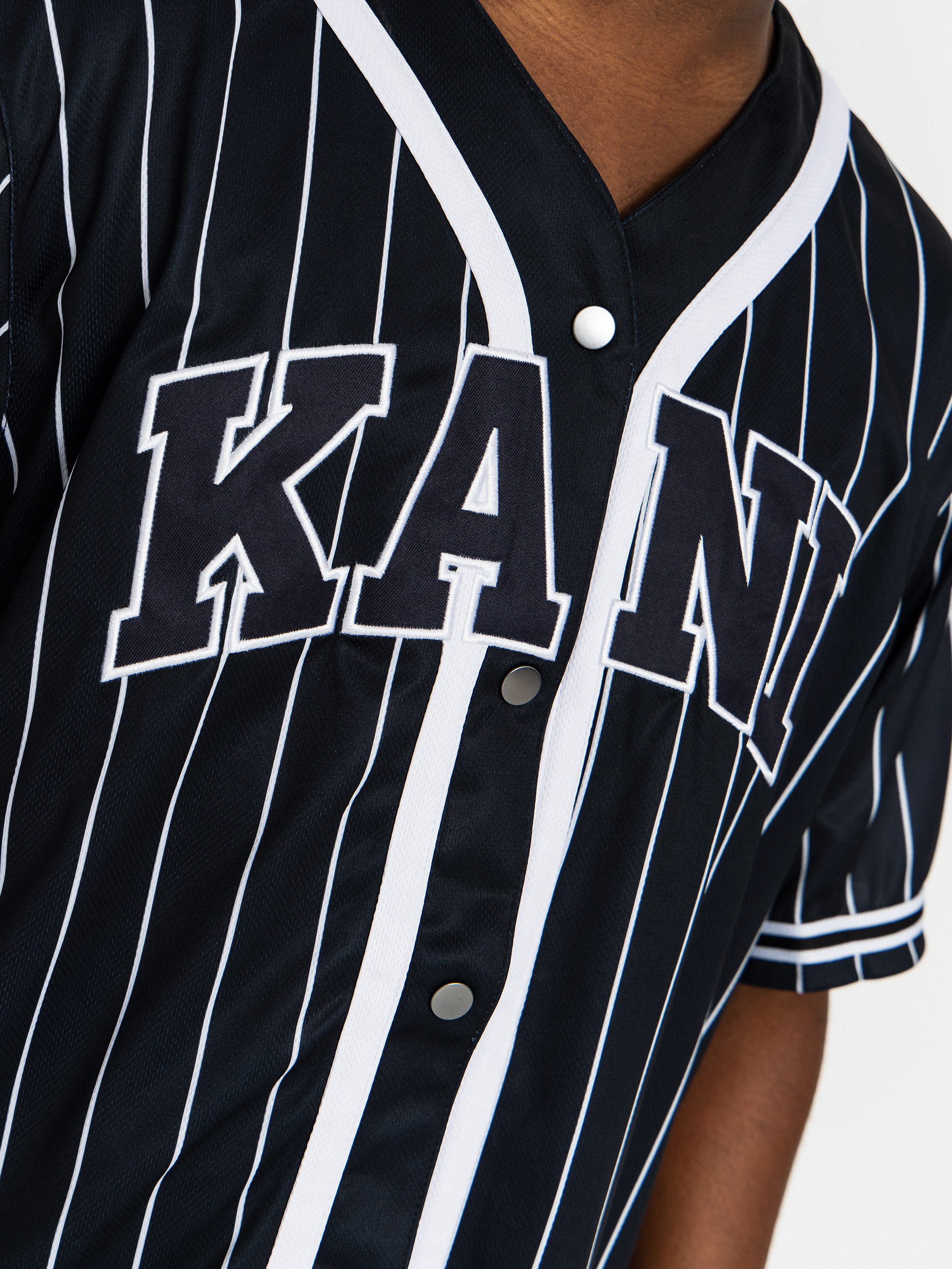 Karl Kani Serif Pinstripe Baseball Ing (black/white)