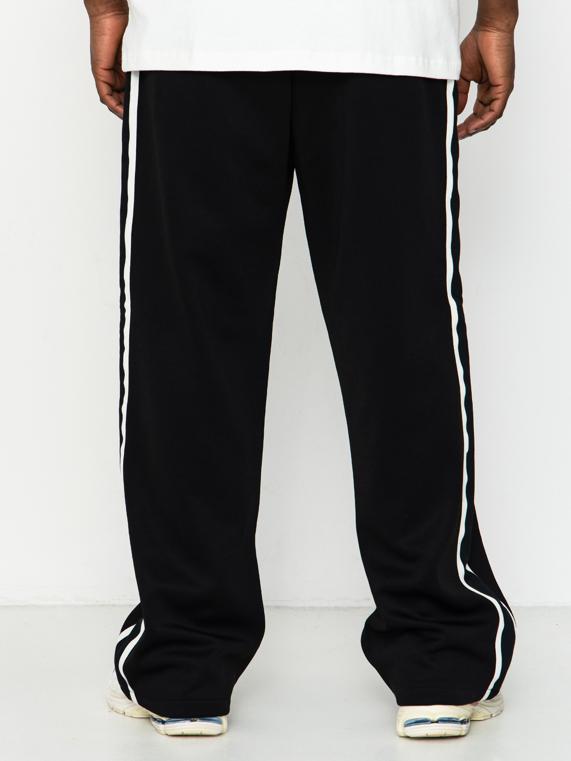 Carhartt WIP Bolar Kisnadrág (black/wax)