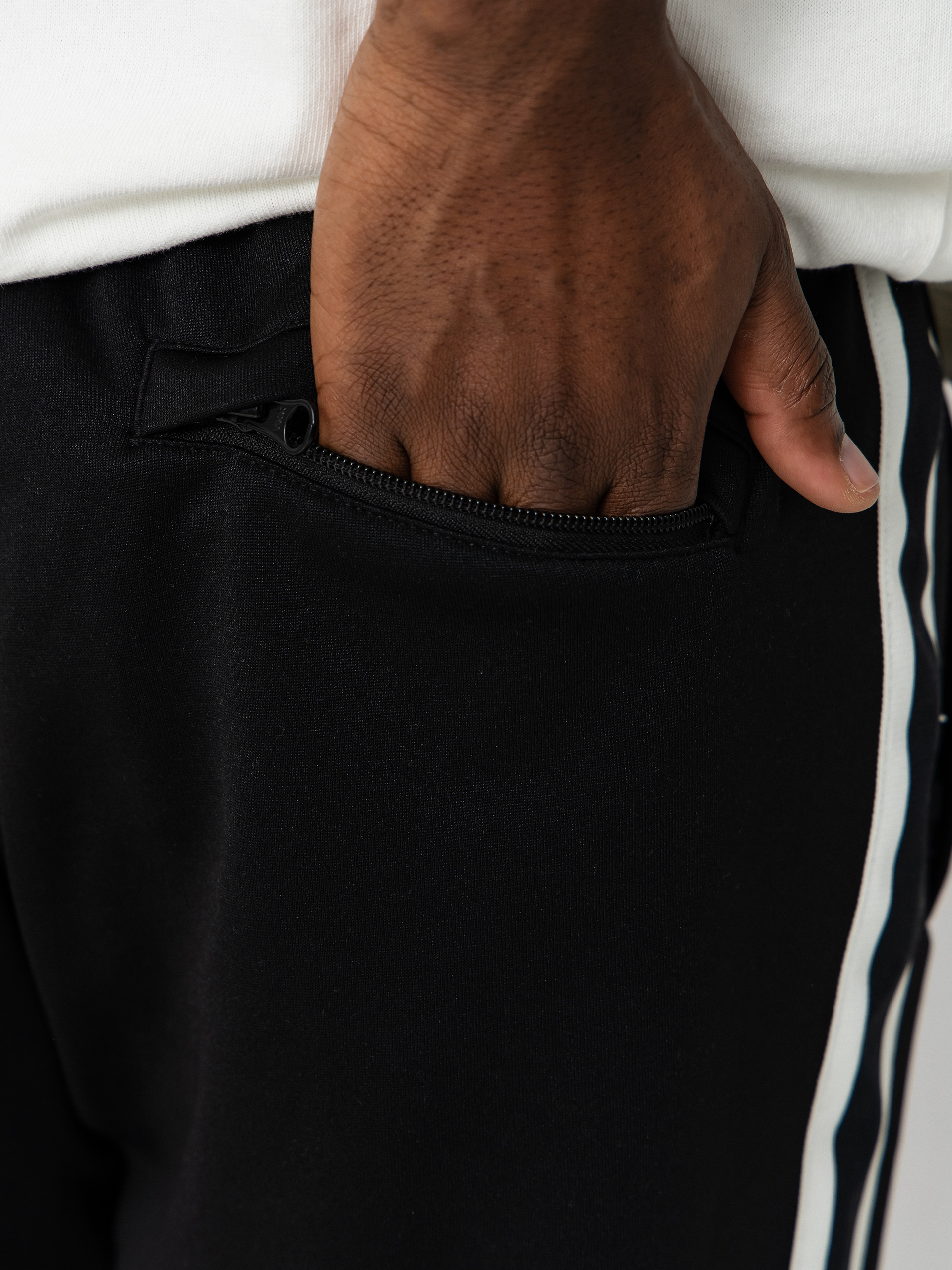 Carhartt WIP Bolar Kisnadrág (black/wax)