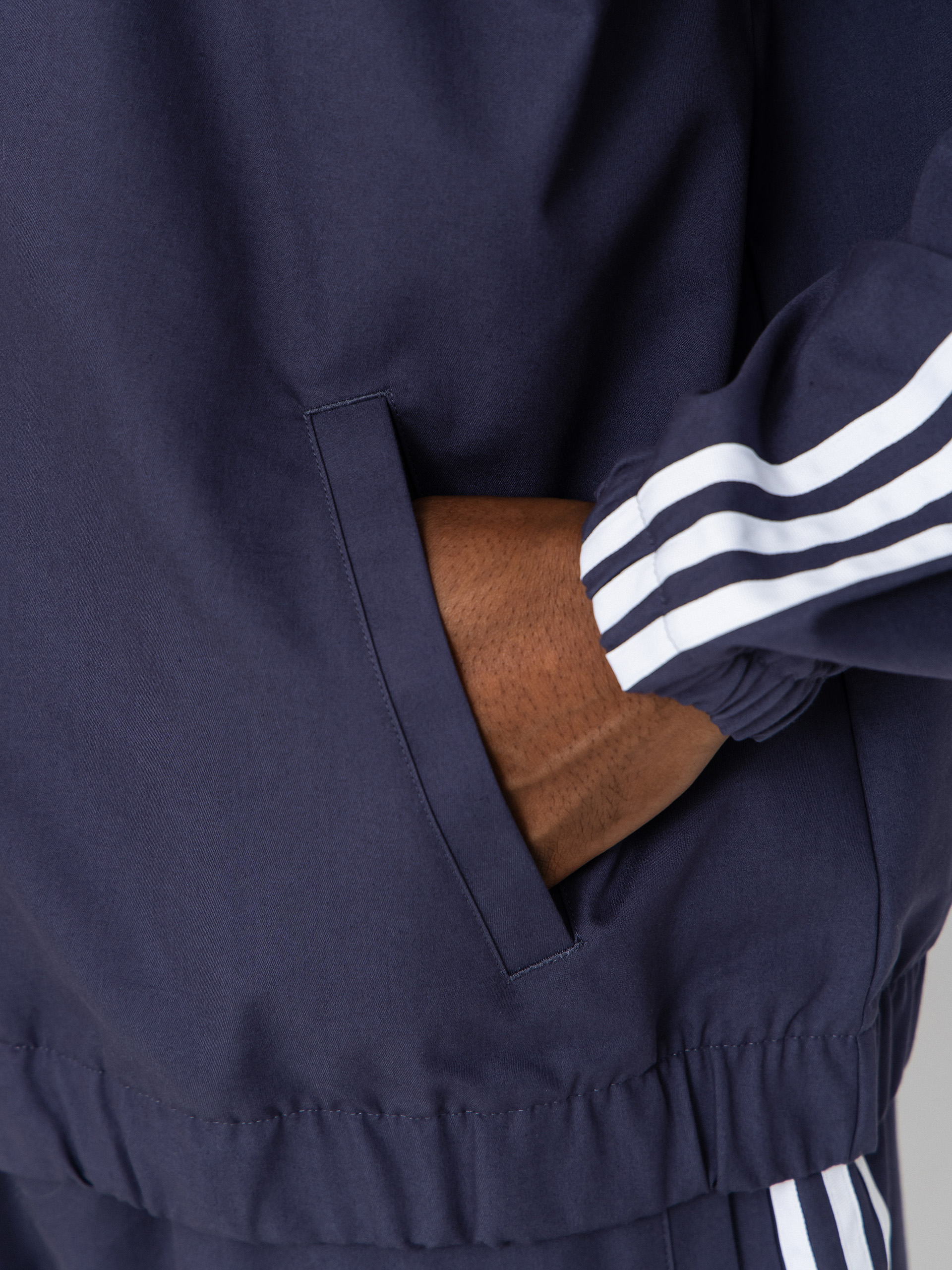 adidas Superfire Tk Dzseki (shanav/white)