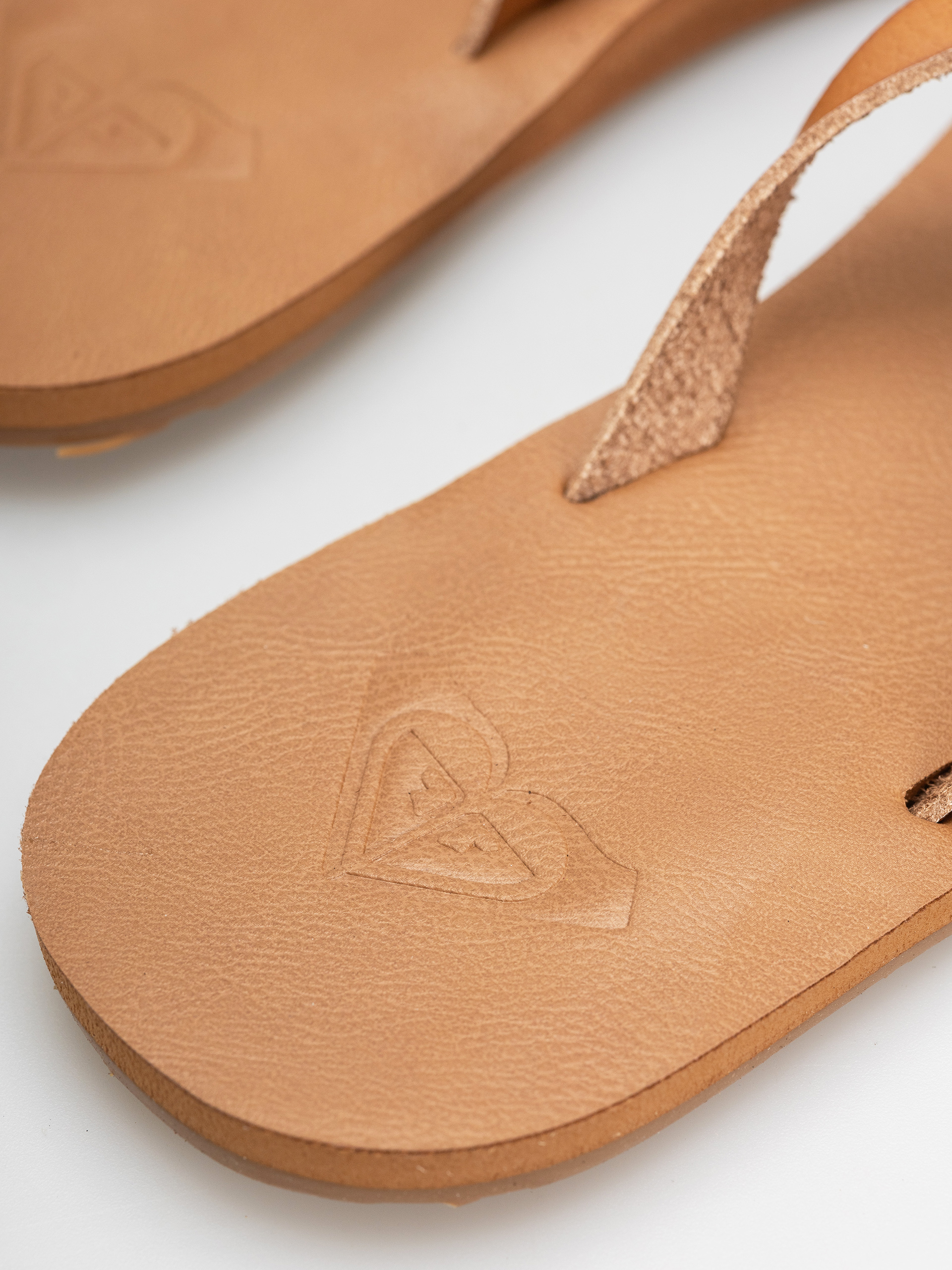 Flip-flop papucsok Roxy Jyll III Wmn (tan)