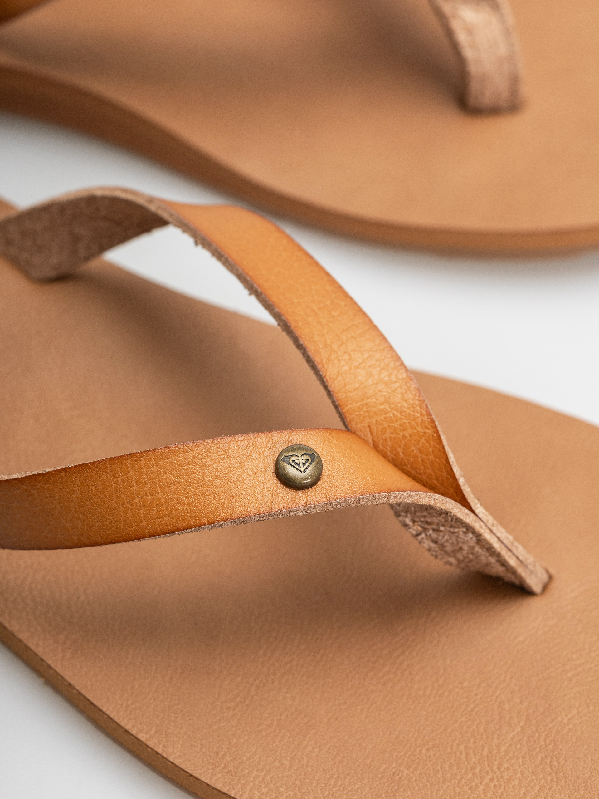 Flip-flop papucsok Roxy Jyll III Wmn (tan)