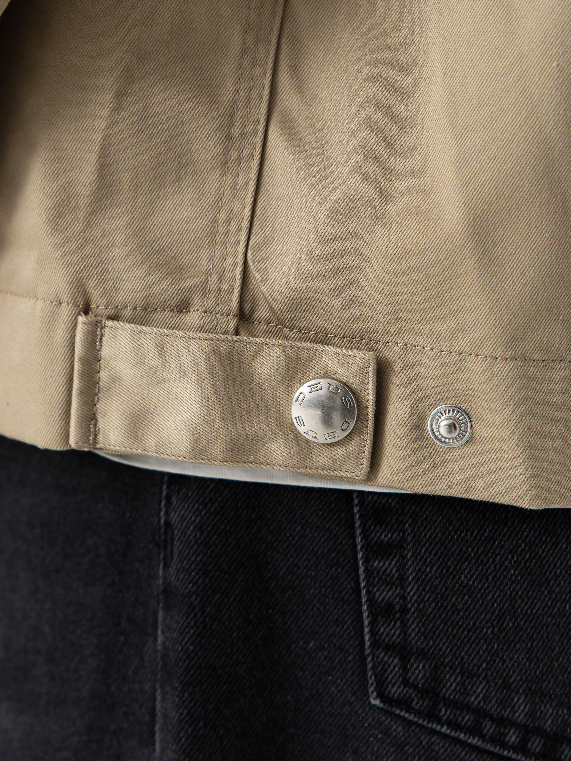 Deus Ex Machina Service Work Dzseki (khaki)