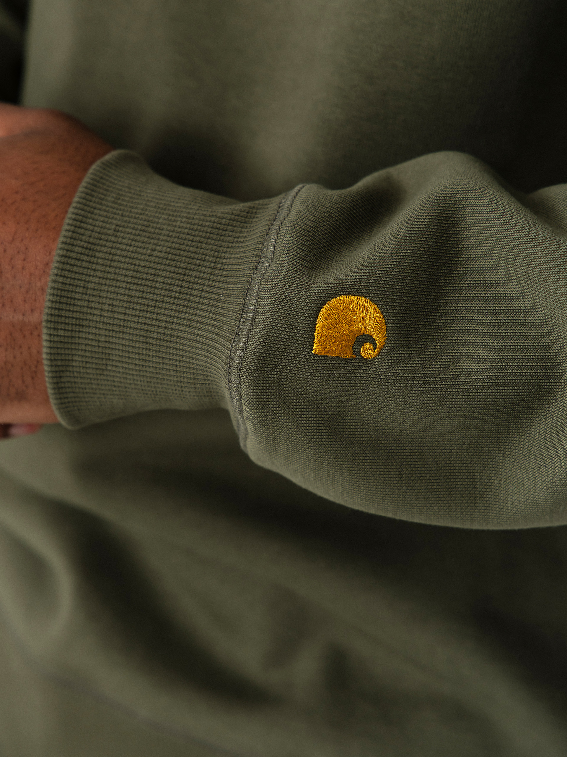 Pulóver Carhartt WIP Chase (leaf/gold)