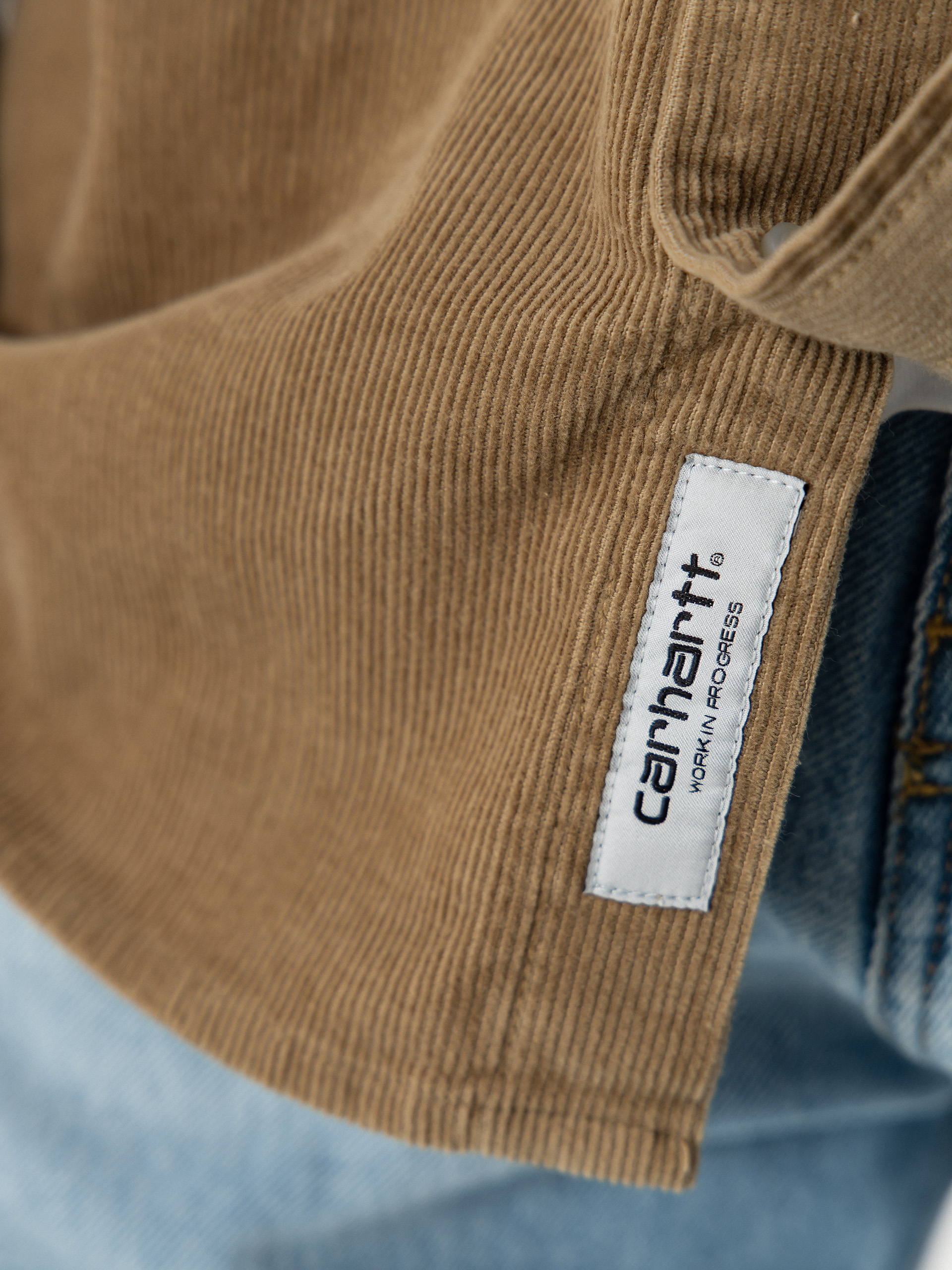 Ing Carhartt WIP Madison Fine Cord (iroko/wax)