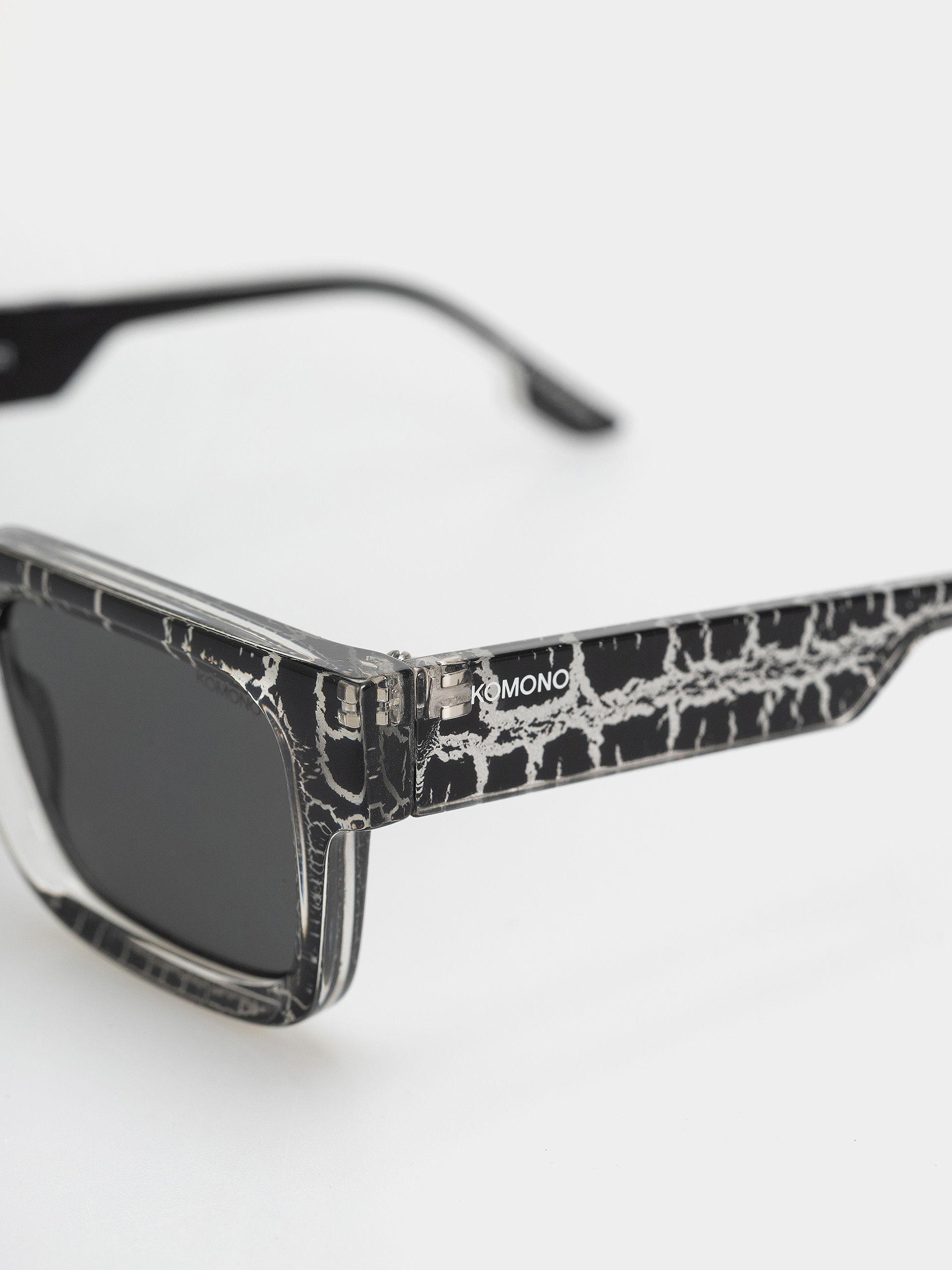 Napszemüvegek Komono Victor (black viper)