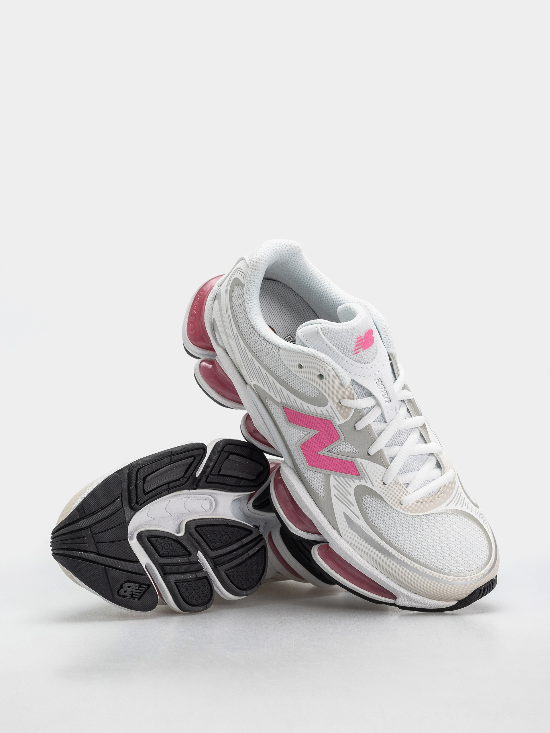 New Balance 2000 Cipők (103 white/30% lighter pink heat)