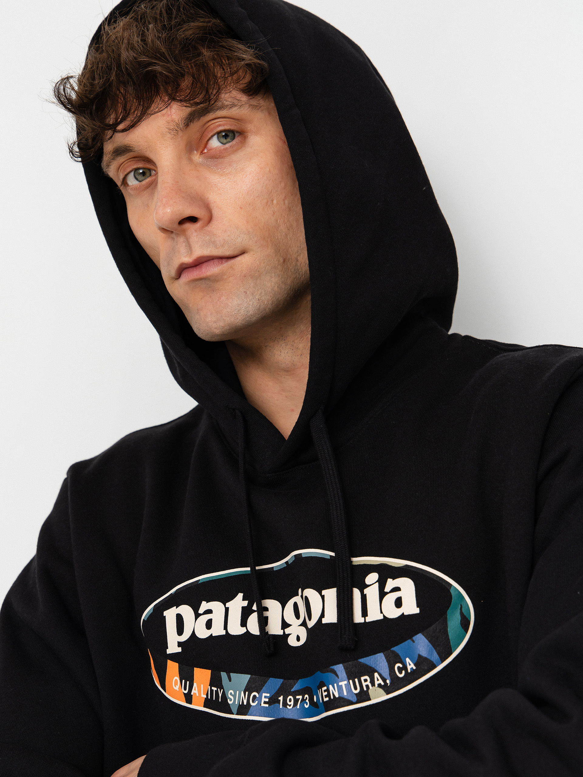 Patagonia 95 Oval Logo Uprisal HD Kapucnis pulóver (black/kaleido)