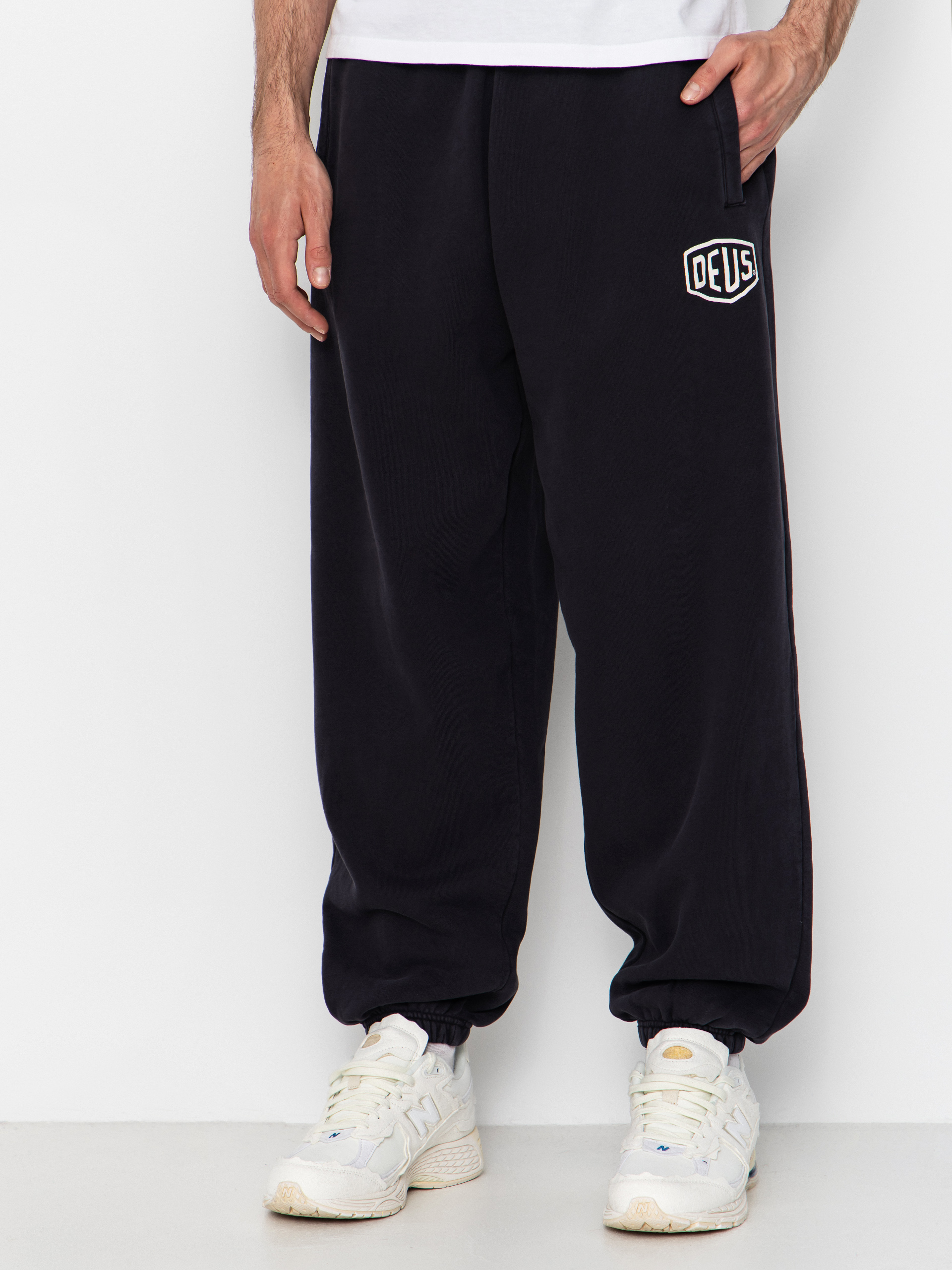 Deus Ex Machina Shield Garment Dyed Track Kisnadrág (black)