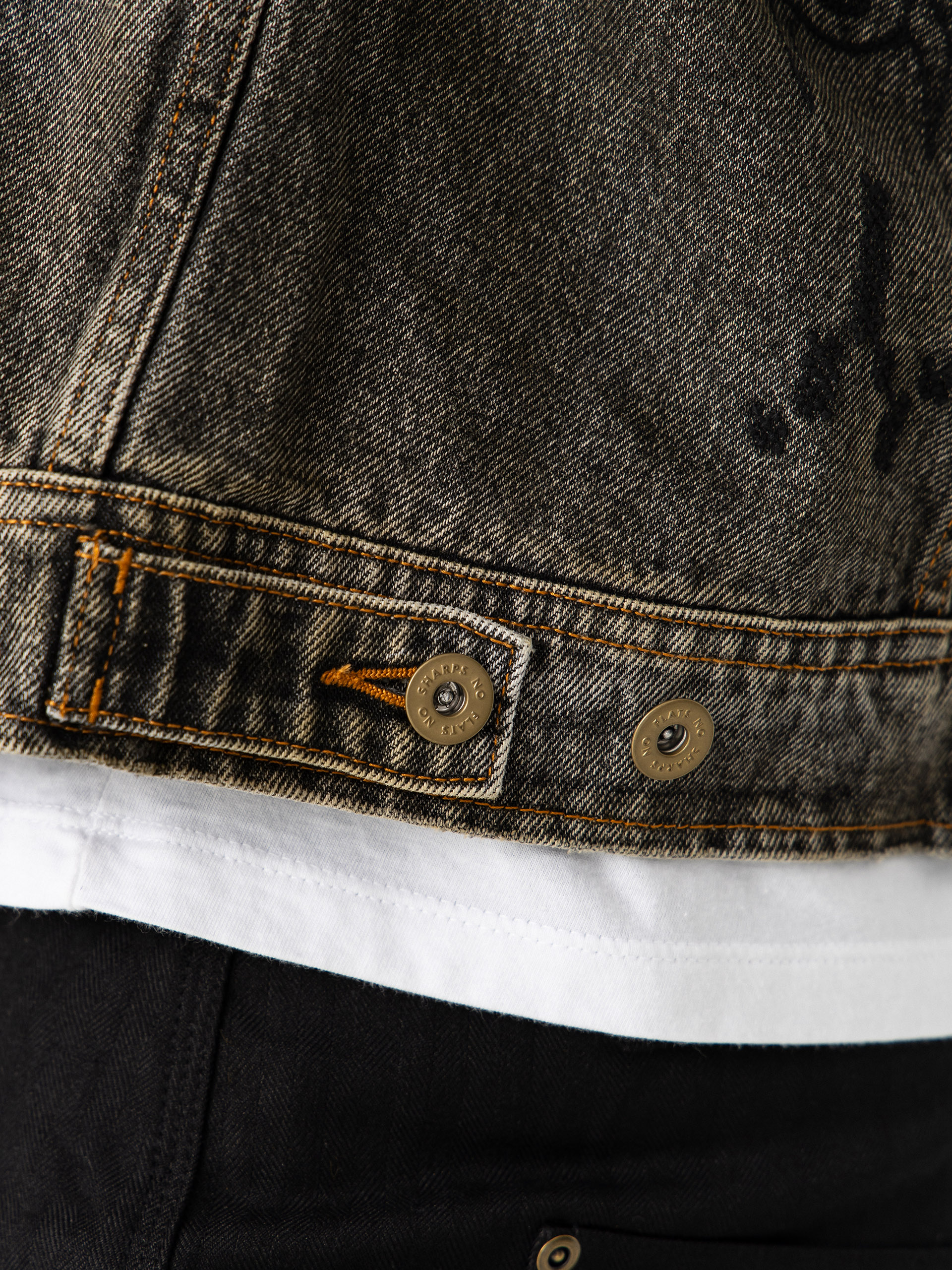 Dzseki Deus Ex Machina Mephistopheles Noir (dirty anthracite)