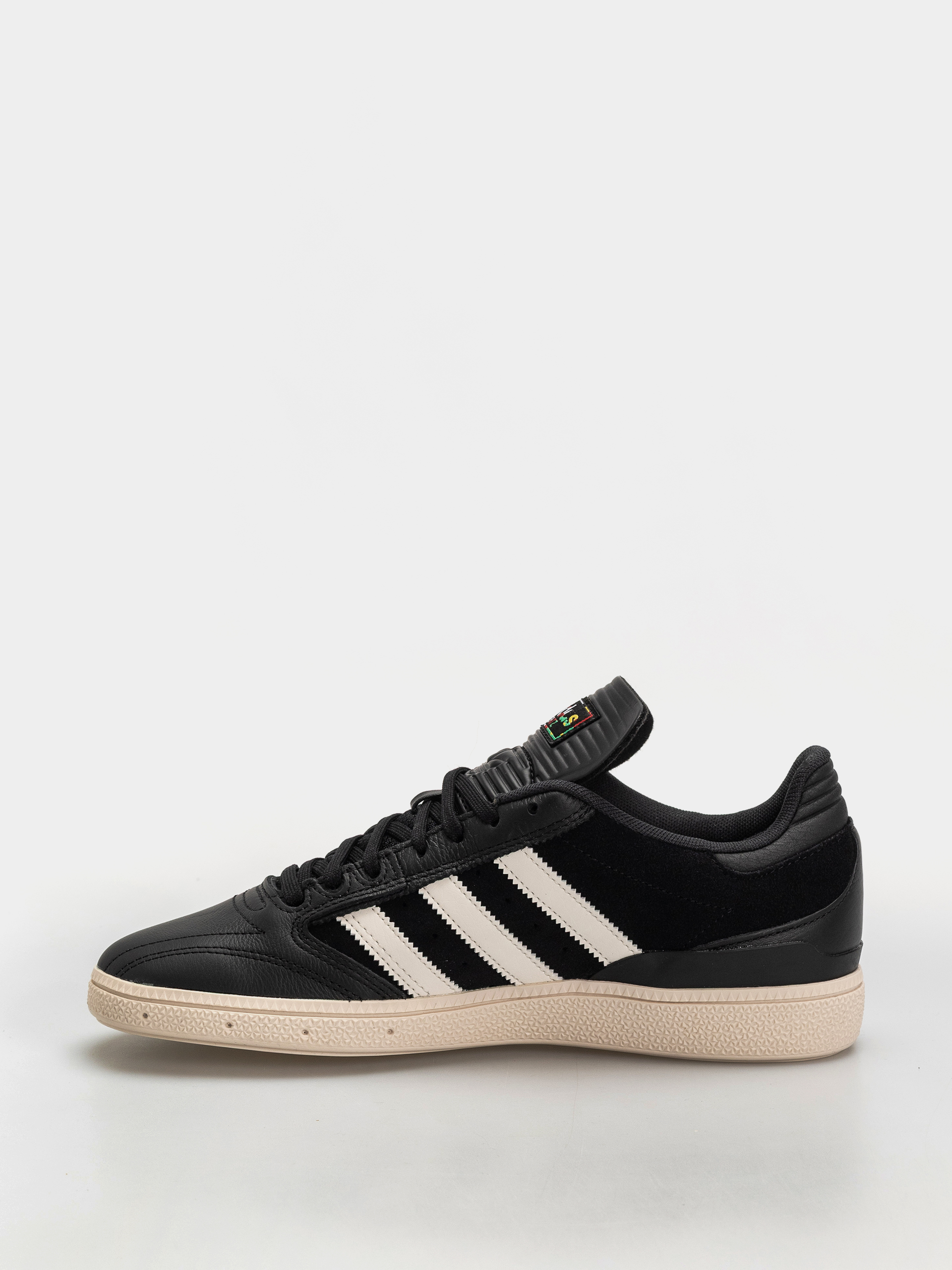 adidas Busenitz Cipők (cblack/cwhite/goldmt)