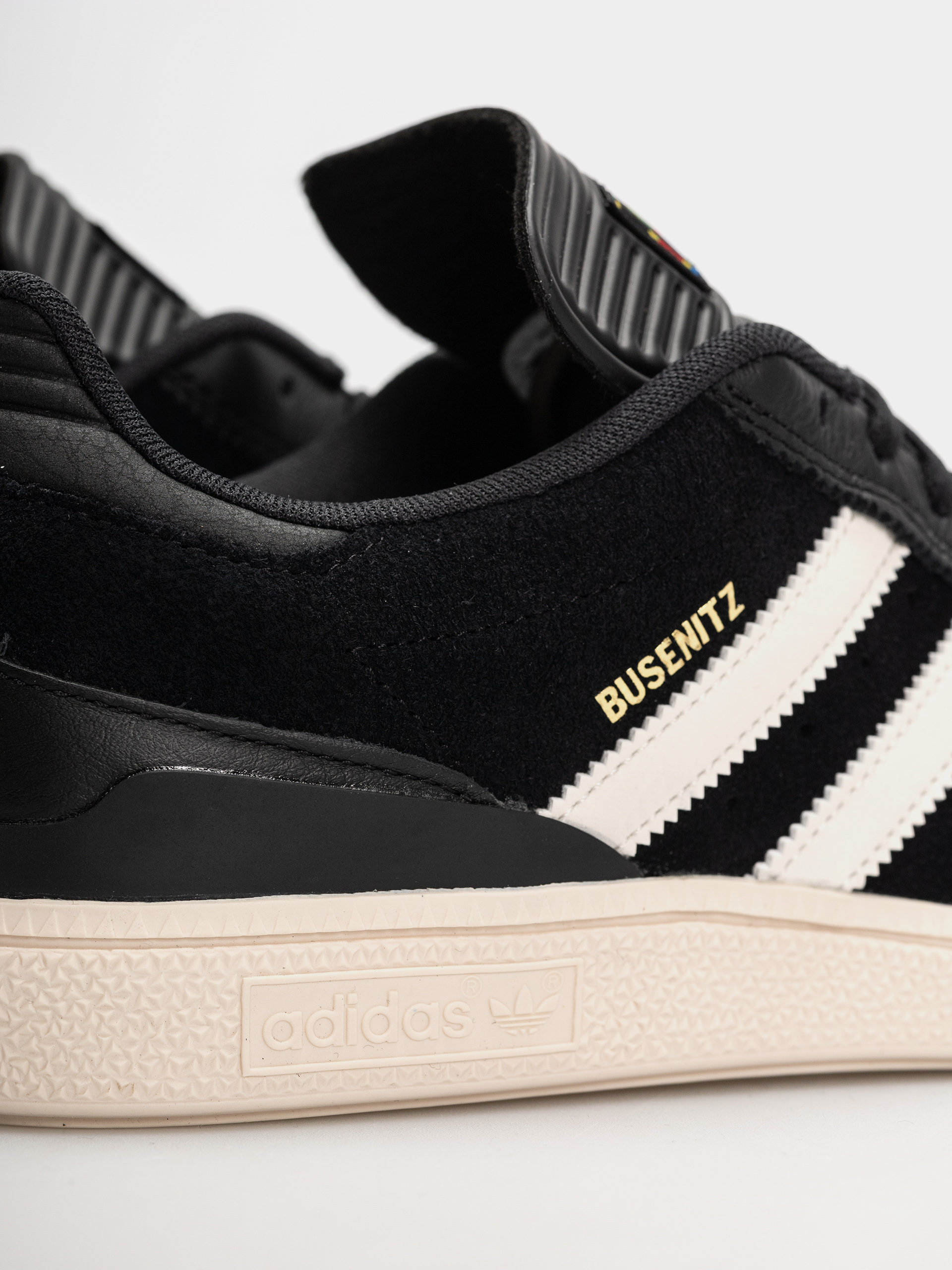 adidas Busenitz Cipők (cblack/cwhite/goldmt)