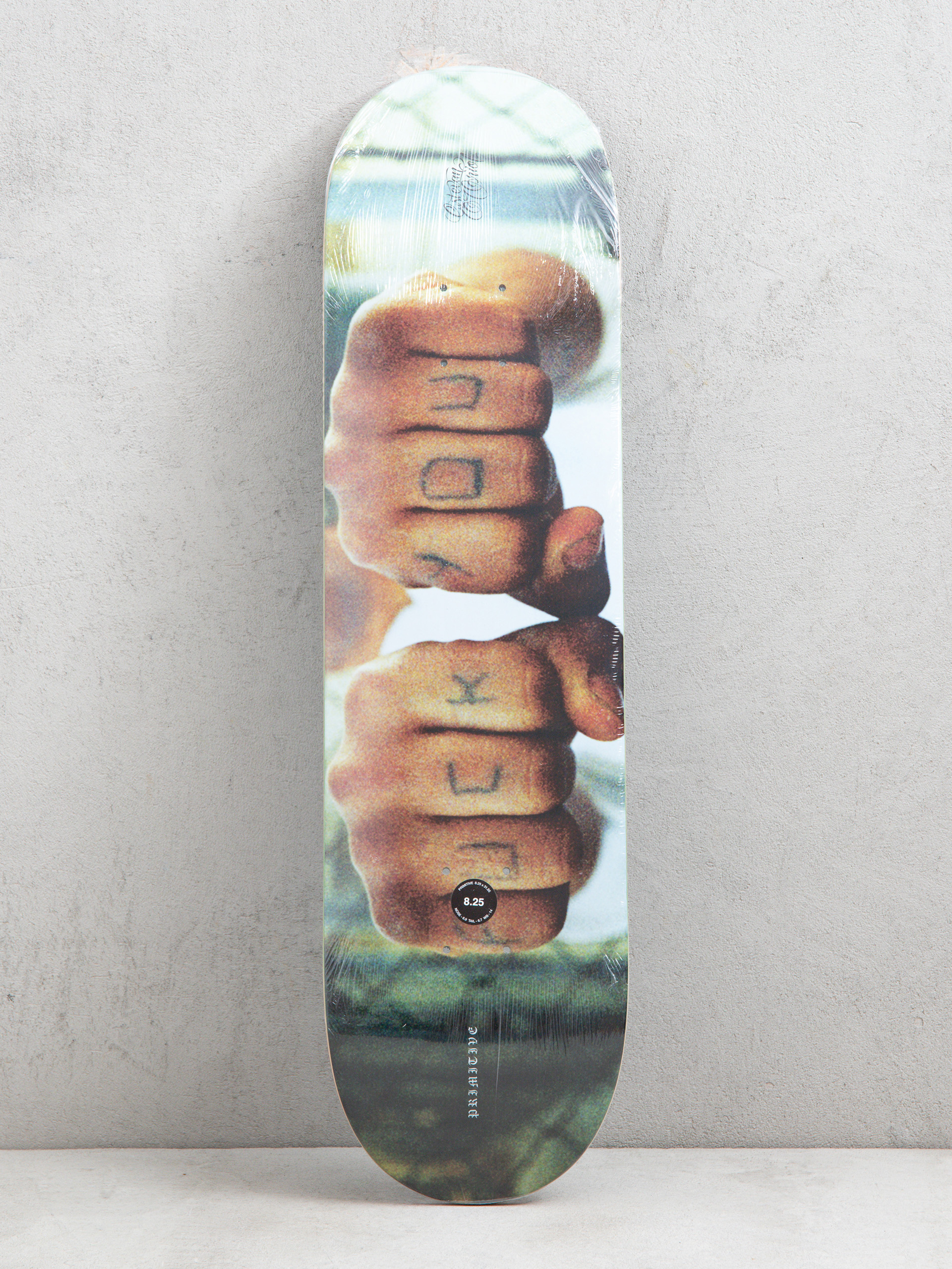 Gördeszka lap Primitive Knuckles