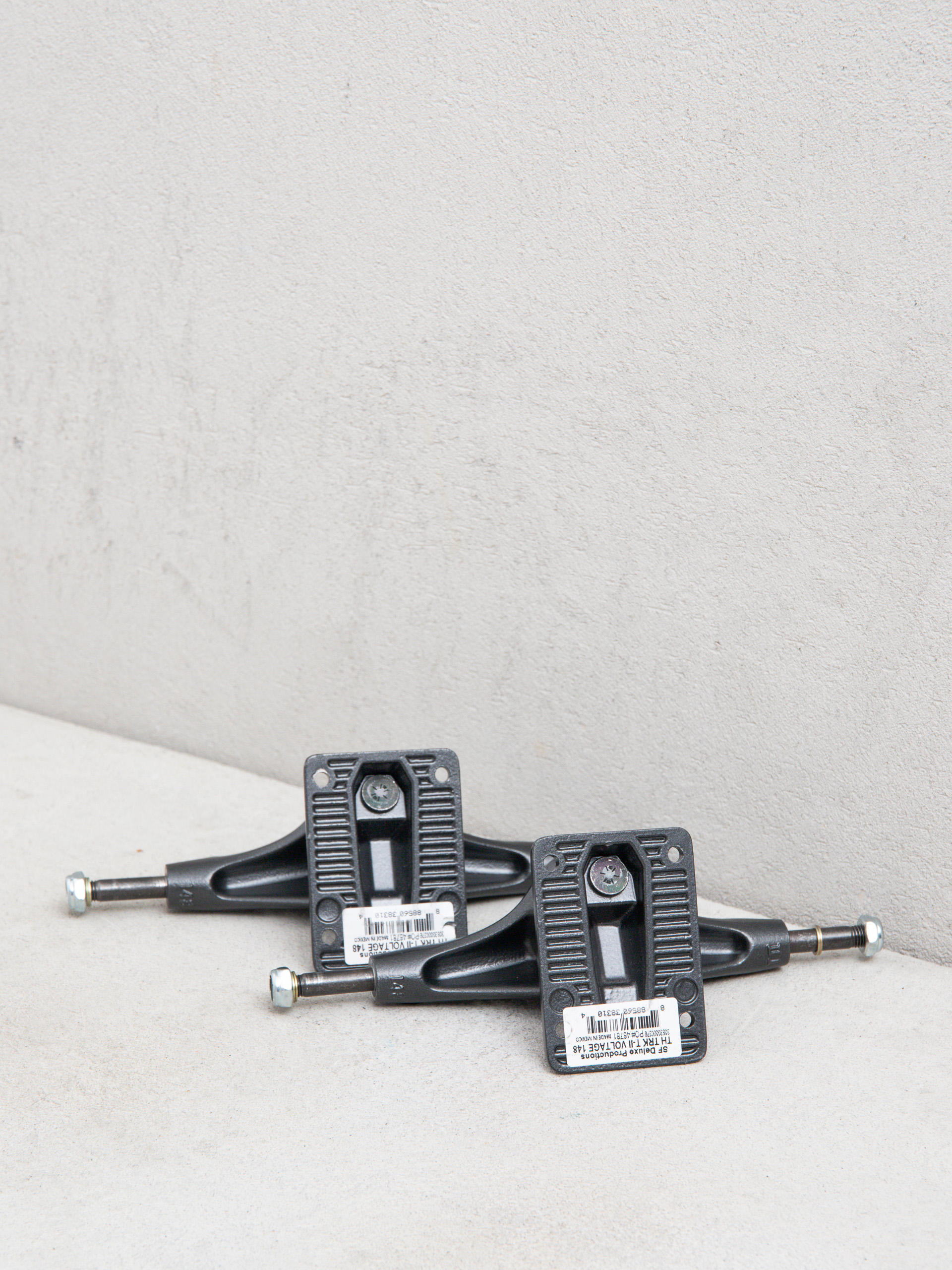 Thunder Team T II Voltage Gördeszka felfüggesztés (dk.grey)